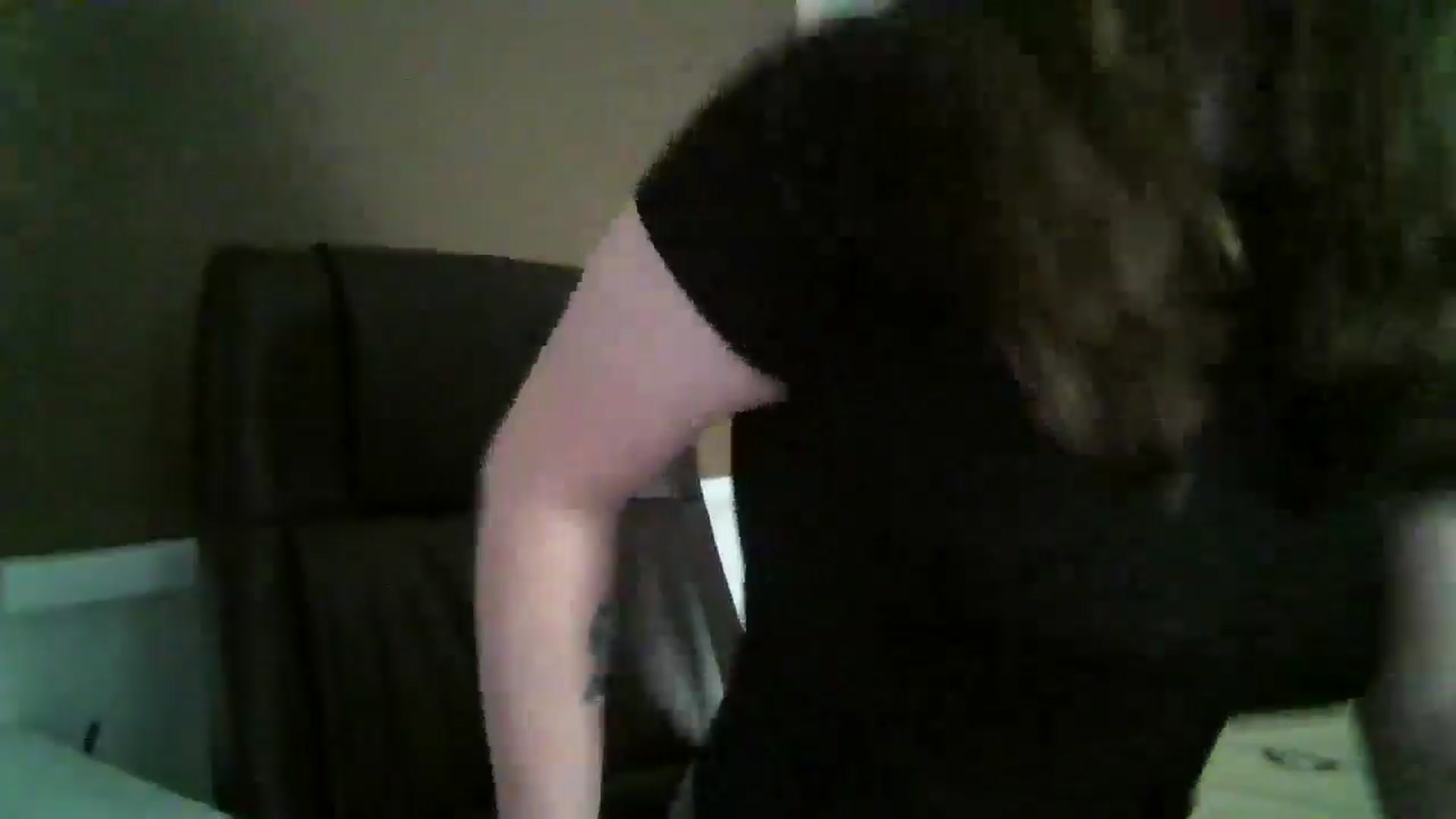 Gallery image thumbnail from KiraDelys's myfreecams stream on, 12/08/2025, 03:56 image 16 of 20