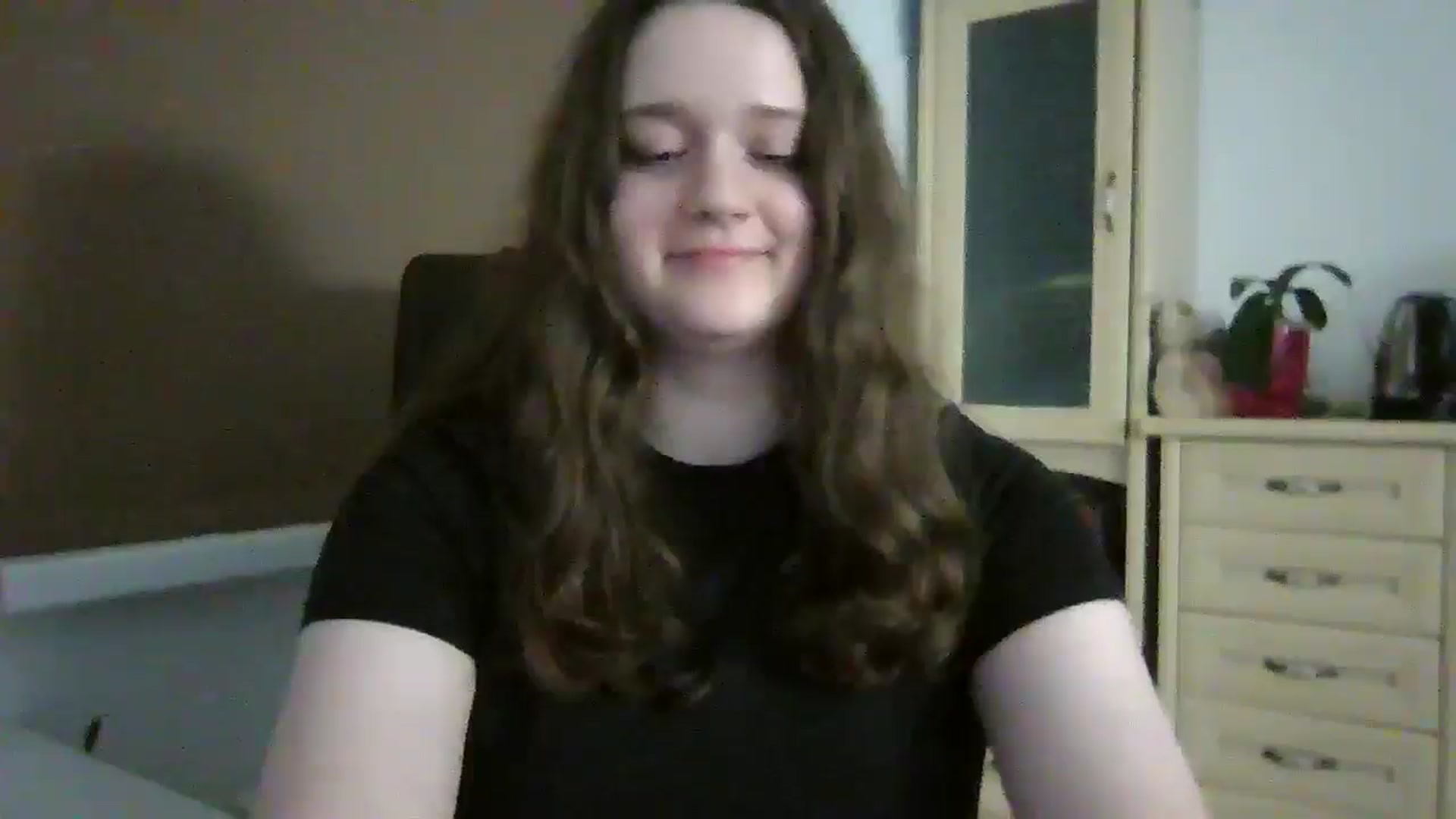 Gallery image thumbnail from KiraDelys's myfreecams stream on, 12/08/2025, 05:15 image 20 of 20
