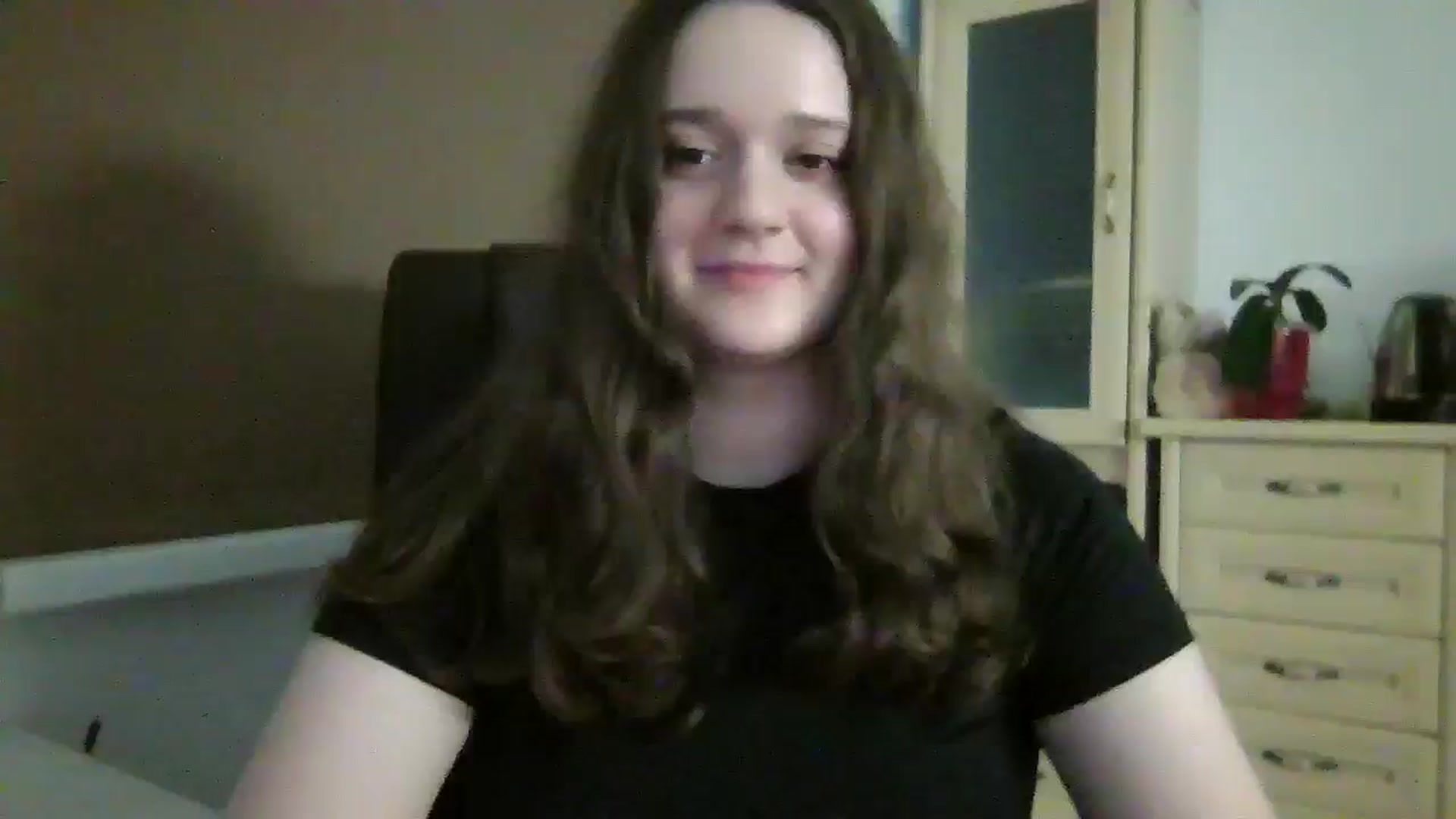 Gallery image thumbnail from KiraDelys's myfreecams stream on, 12/08/2025, 05:15 image 1 of 20