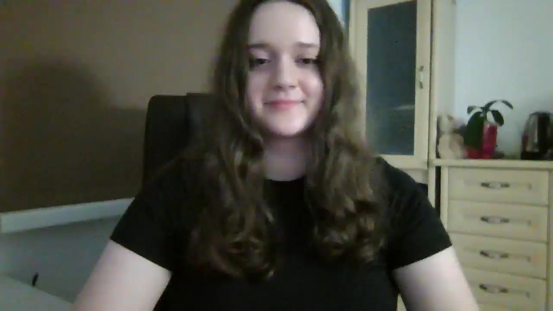 Gallery image thumbnail from KiraDelys's myfreecams stream on, 12/08/2025, 05:15 image 2 of 20