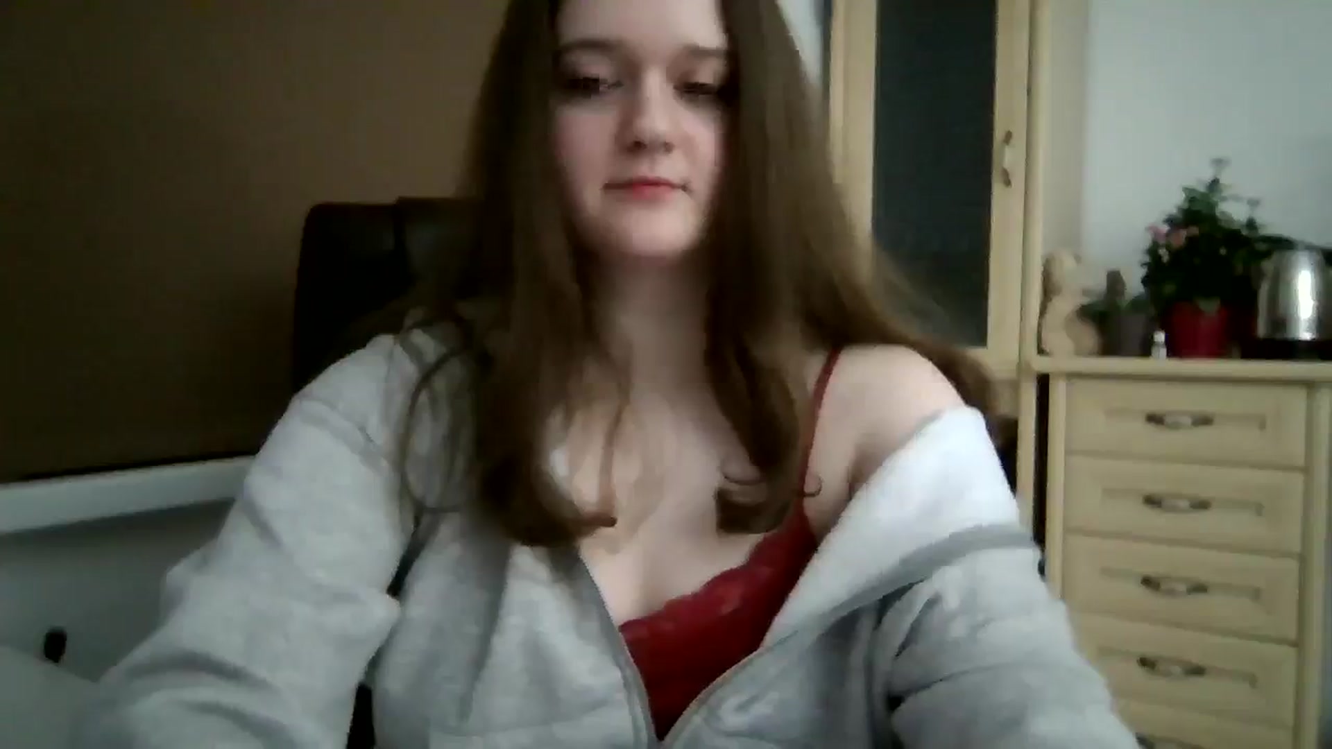 Gallery image thumbnail from KiraDelys's myfreecams stream on, 12/12/2025, 02:47 image 18 of 20