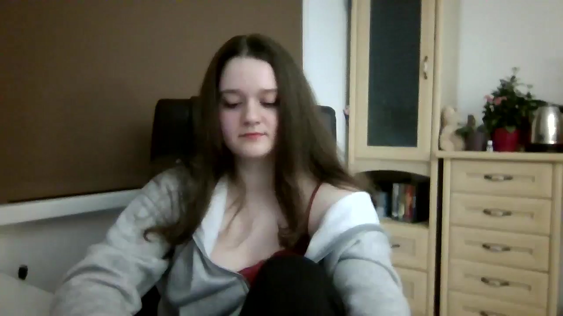 Gallery image thumbnail from KiraDelys's myfreecams stream on, 12/12/2025, 02:47 image 9 of 20
