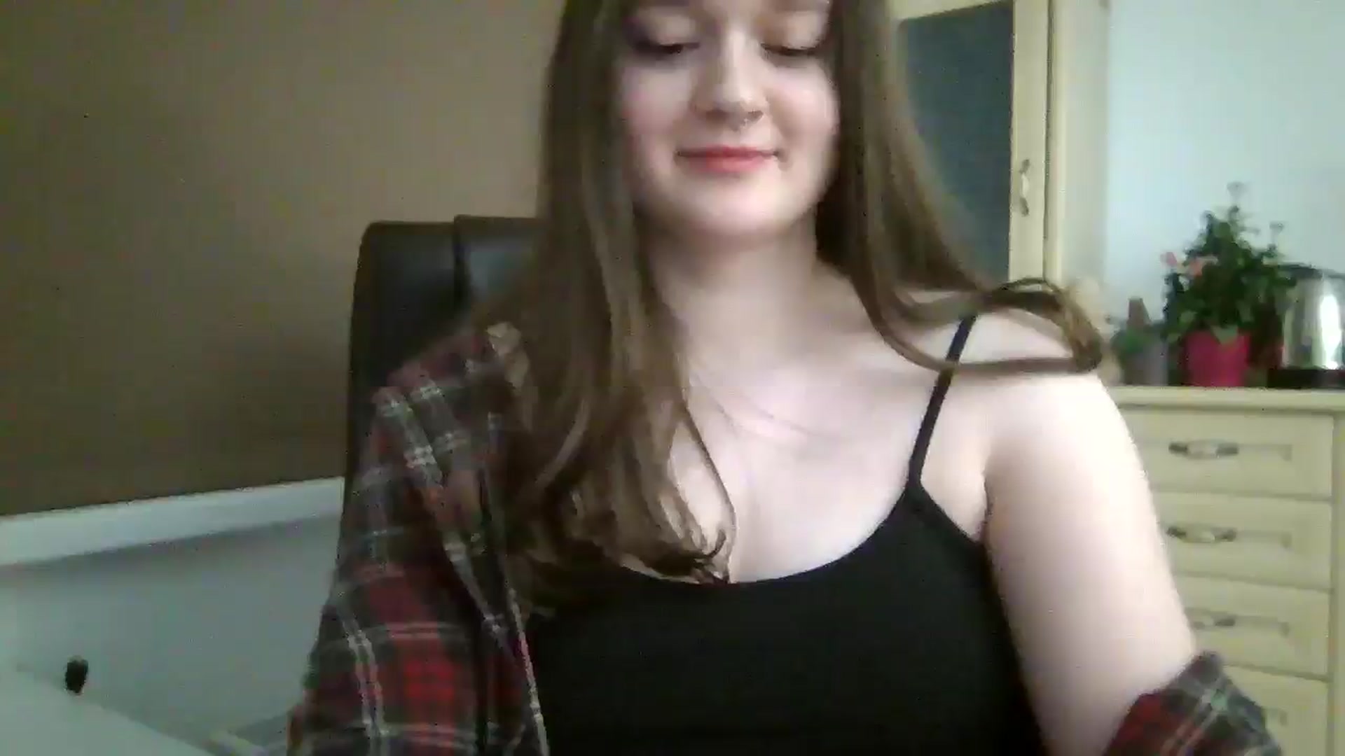 Gallery image thumbnail from KiraDelys's myfreecams stream on, 12/15/2025, 05:09 image 13 of 20