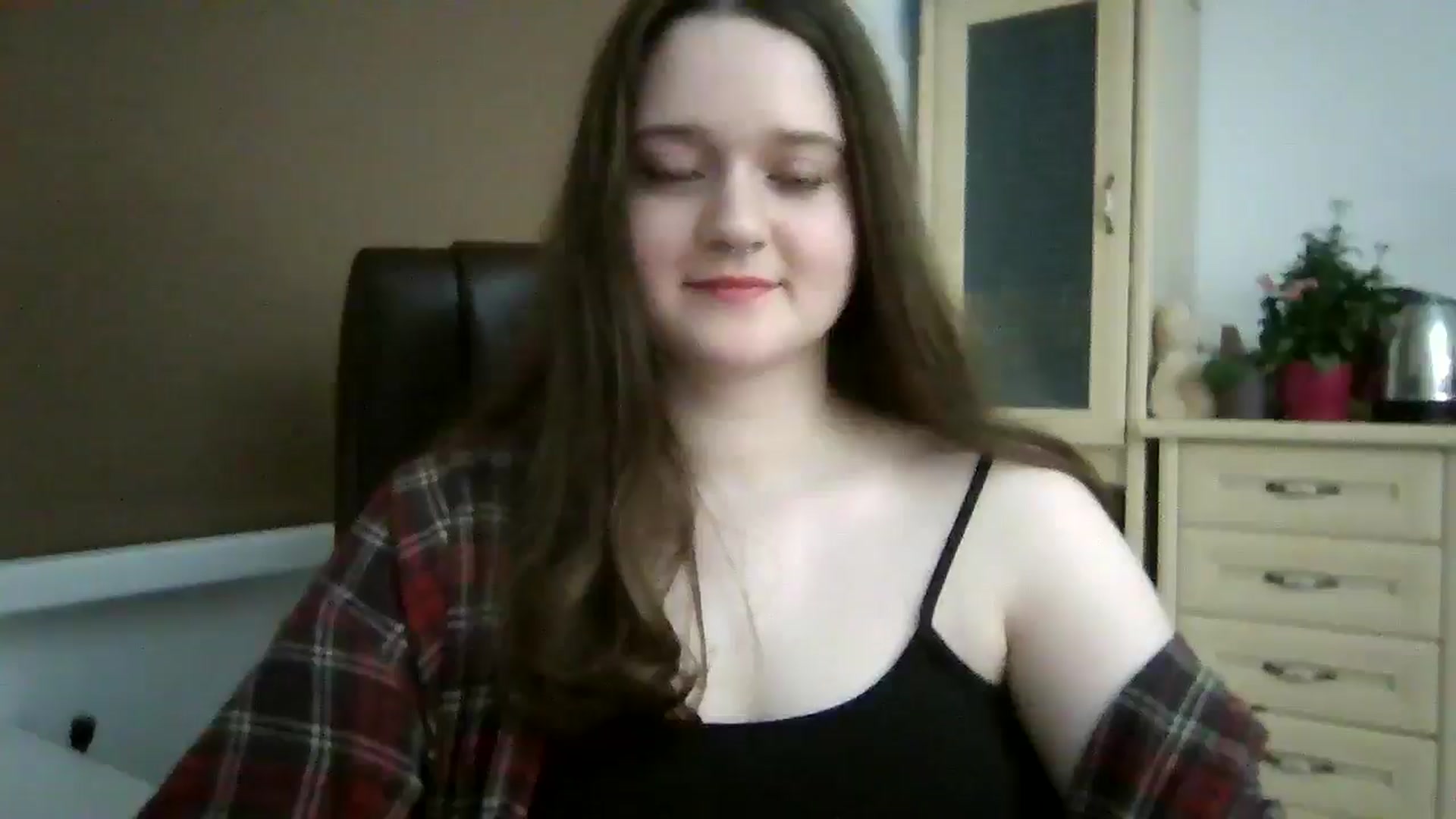 Gallery image thumbnail from KiraDelys's myfreecams stream on, 12/15/2025, 05:09 image 3 of 20