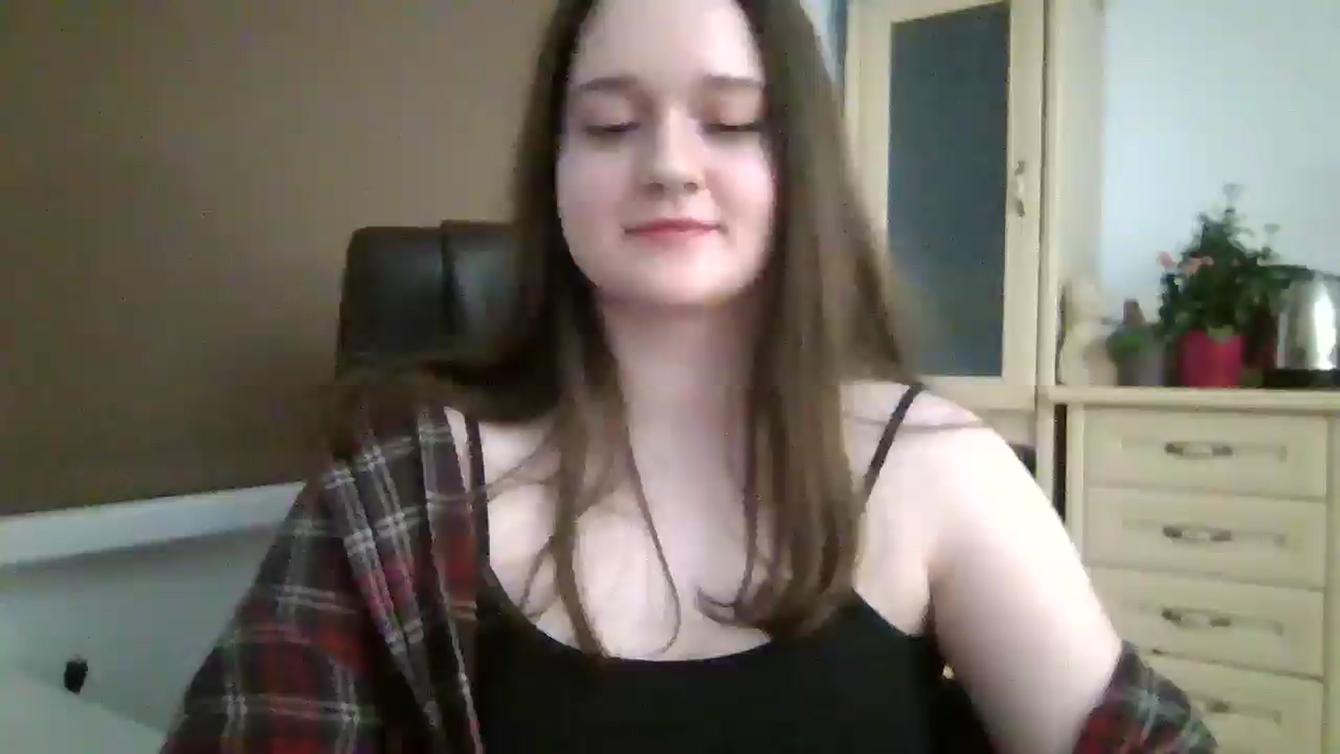 Gallery image thumbnail from KiraDelys's myfreecams stream on, 12/15/2025, 05:09 image 15 of 20