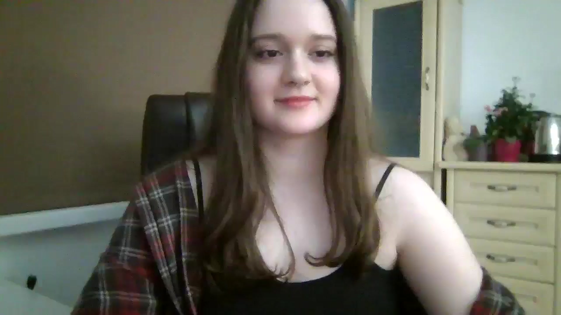Gallery image thumbnail from KiraDelys's myfreecams stream on, 12/15/2025, 05:09 image 14 of 20