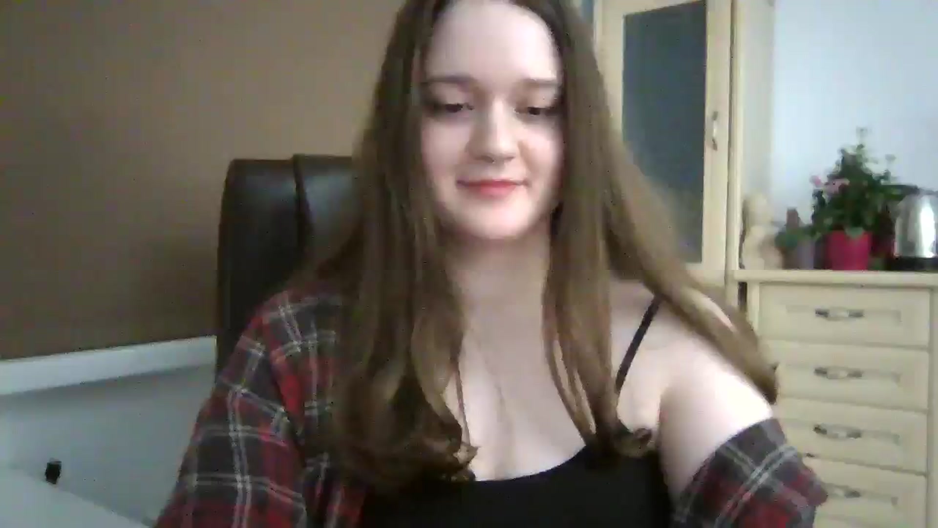 Gallery image thumbnail from KiraDelys's myfreecams stream on, 12/15/2025, 05:09 image 2 of 20