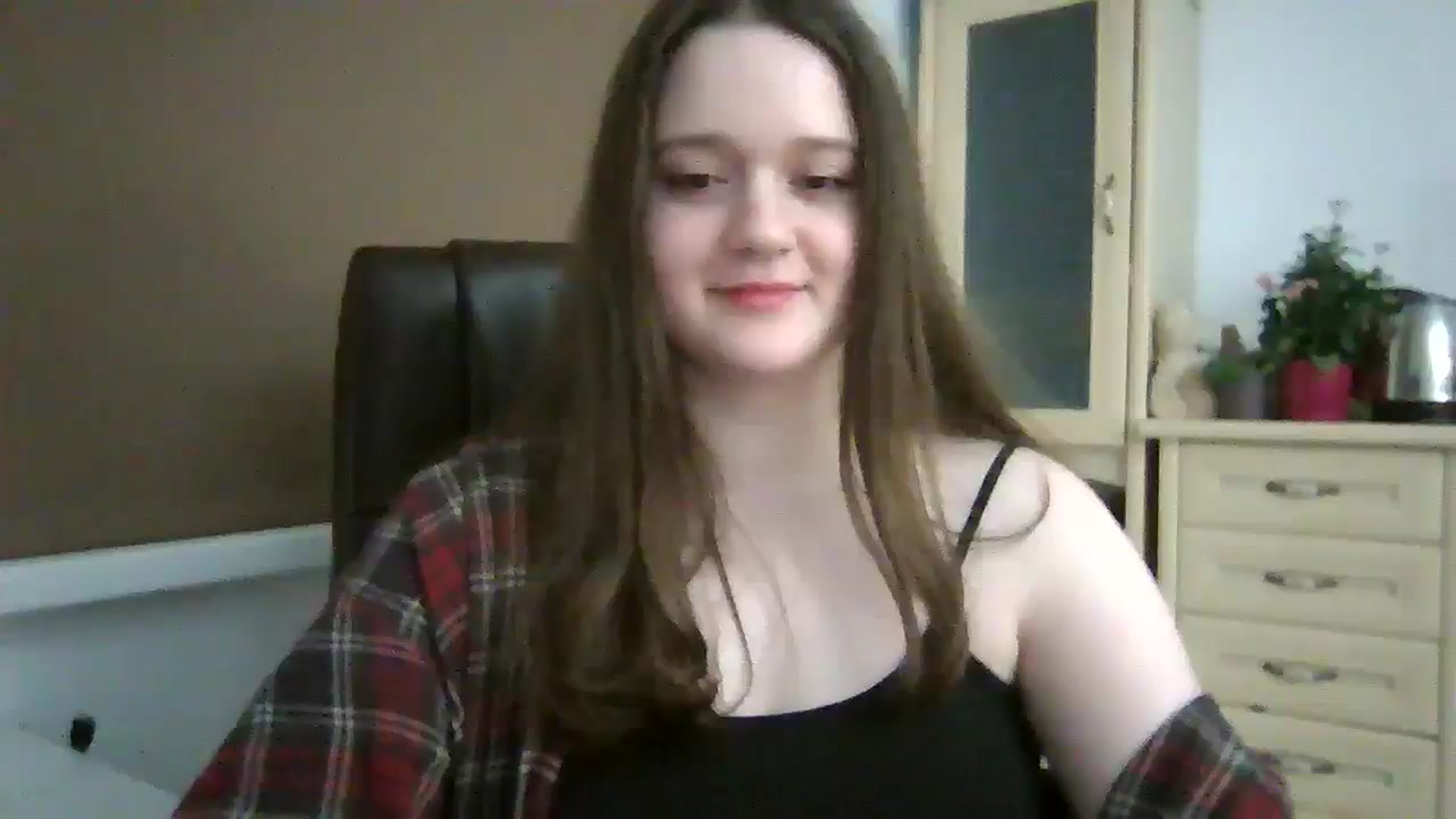 Gallery image thumbnail from KiraDelys's myfreecams stream on, 12/15/2025, 05:09 image 12 of 20