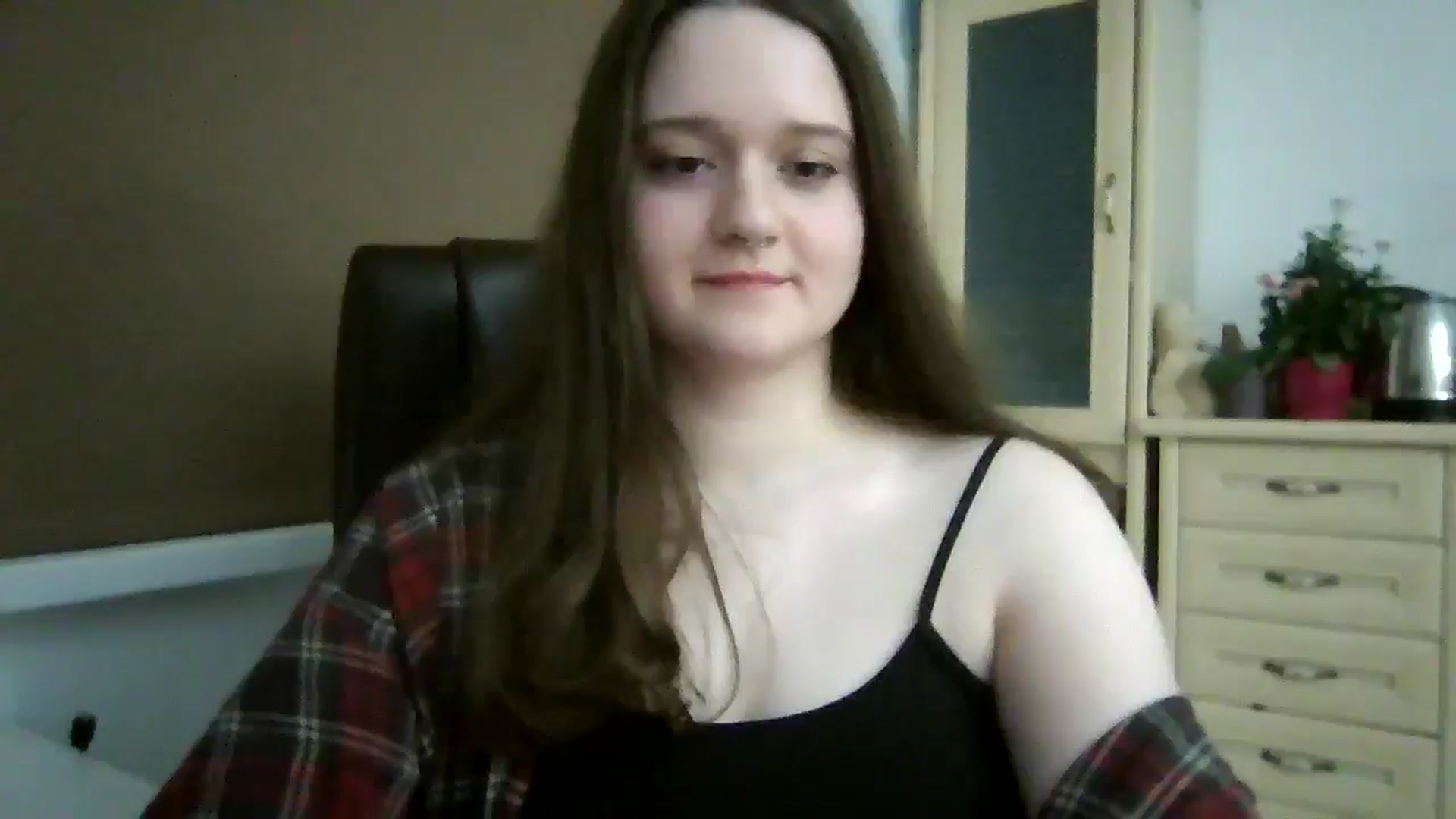 Gallery image thumbnail from KiraDelys's myfreecams stream on, 12/15/2025, 05:09 image 9 of 20