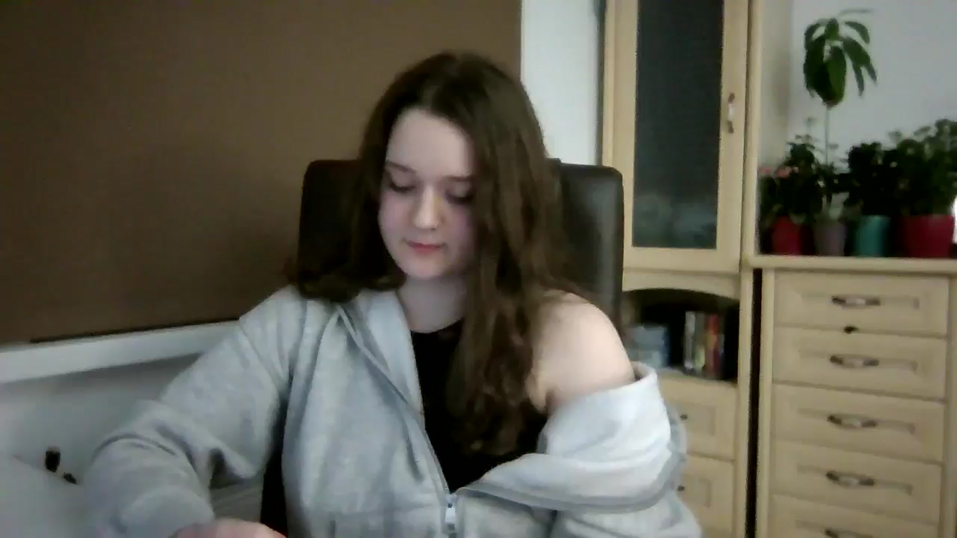Gallery image thumbnail from KiraDelys's myfreecams stream on, 12/17/2025, 02:53 image 20 of 20