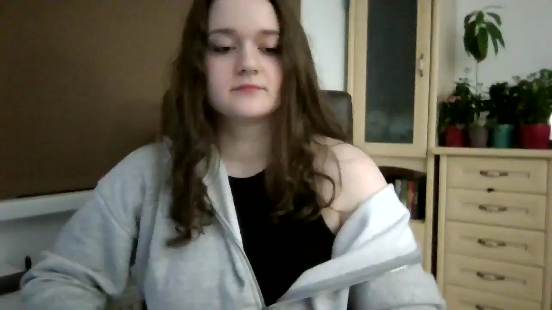 Gallery image thumbnail from KiraDelys's myfreecams stream on, 12/17/2025, 02:53 image 7 of 20