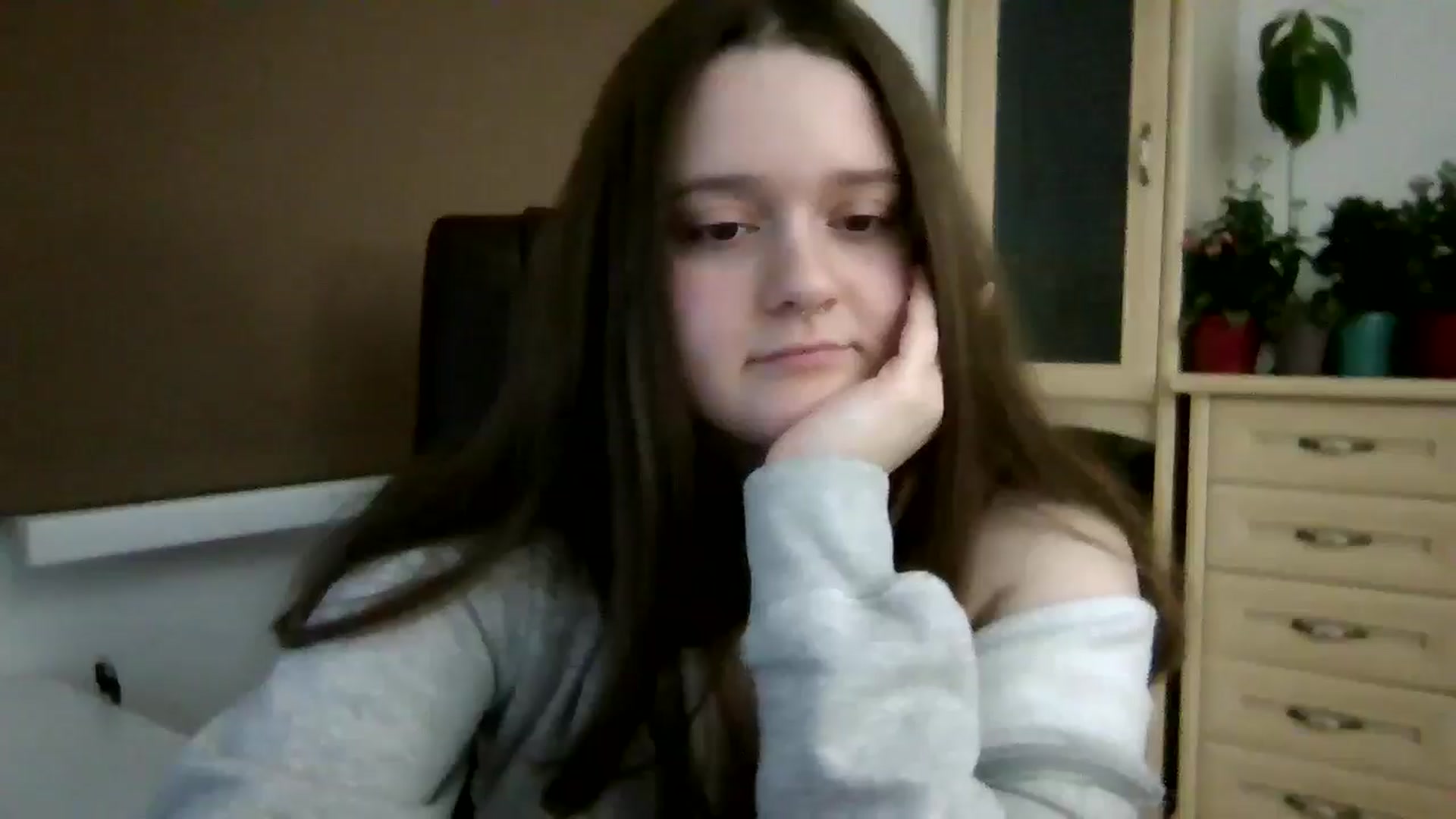 Gallery image thumbnail from KiraDelys's myfreecams stream on, 12/21/2025, 02:22 image 12 of 20