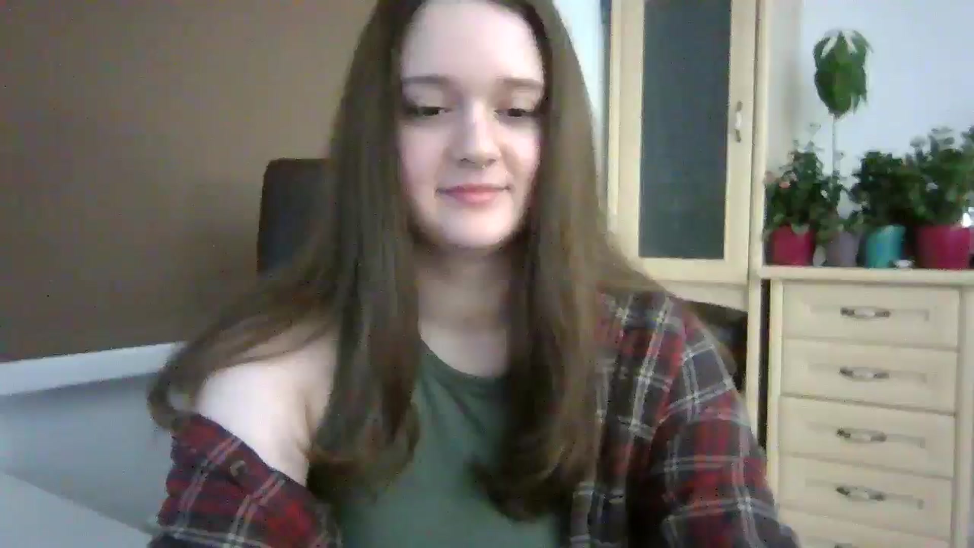 Gallery image thumbnail from KiraDelys's myfreecams stream on, 12/22/2025, 03:46 image 8 of 20