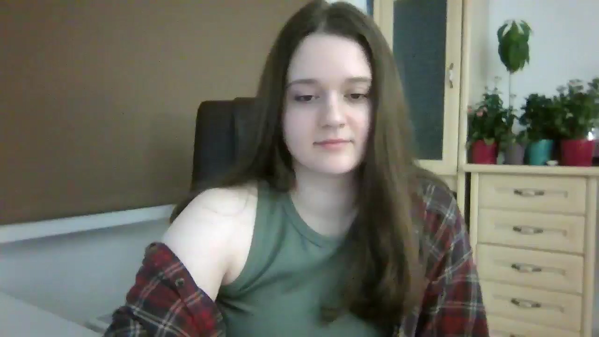 Gallery image thumbnail from KiraDelys's myfreecams stream on, 12/22/2025, 03:46 image 20 of 20