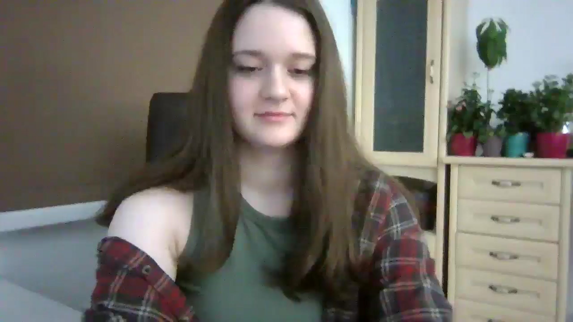 Gallery image thumbnail from KiraDelys's myfreecams stream on, 12/22/2025, 03:46 image 12 of 20