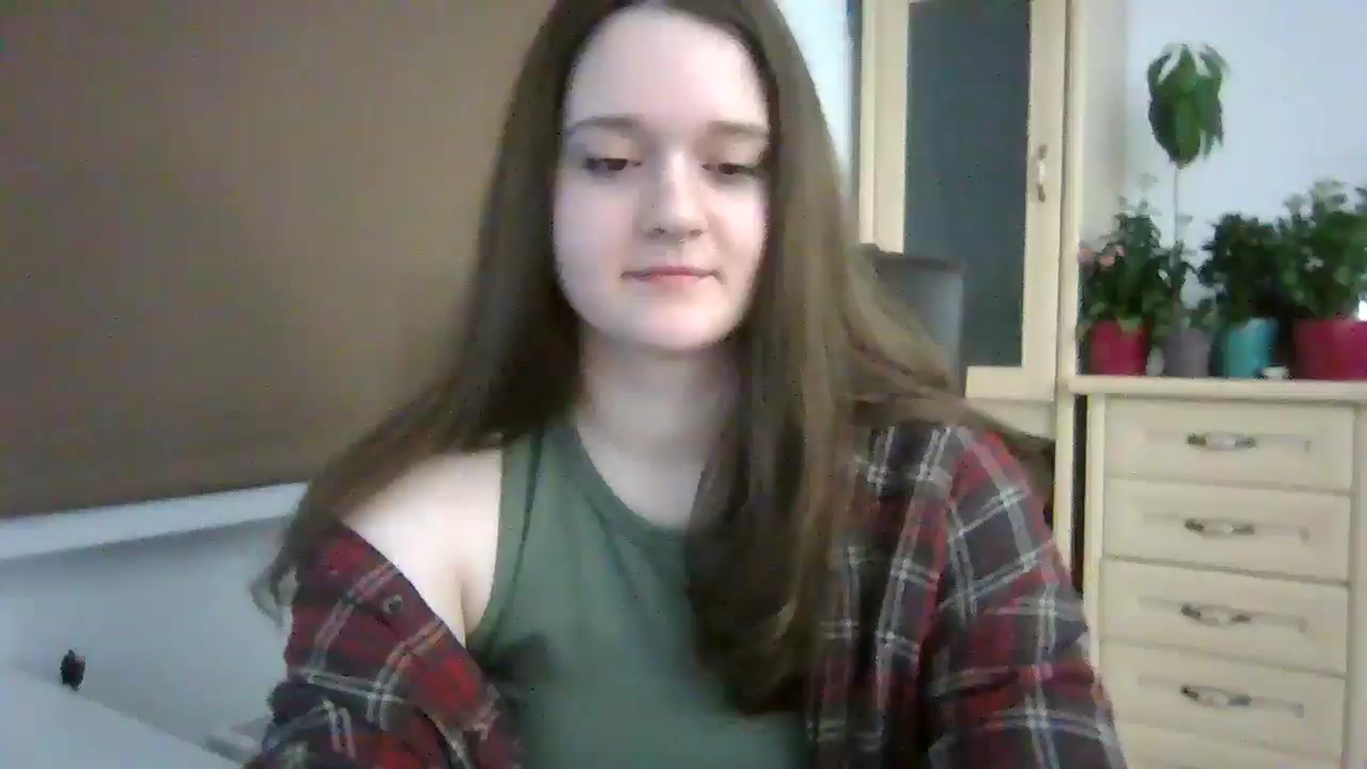 Gallery image thumbnail from KiraDelys's myfreecams stream on, 12/22/2025, 03:46 image 1 of 20
