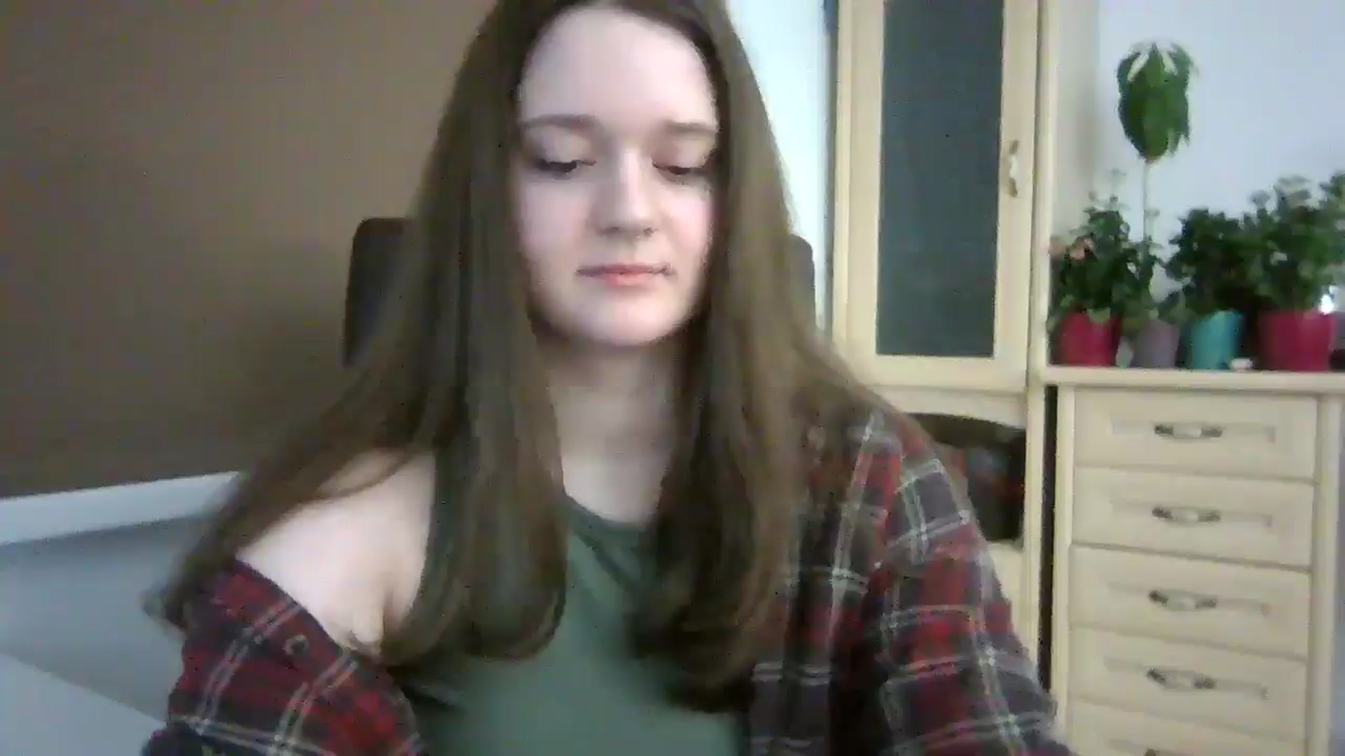 Gallery image thumbnail from KiraDelys's myfreecams stream on, 12/22/2025, 03:46 image 10 of 20