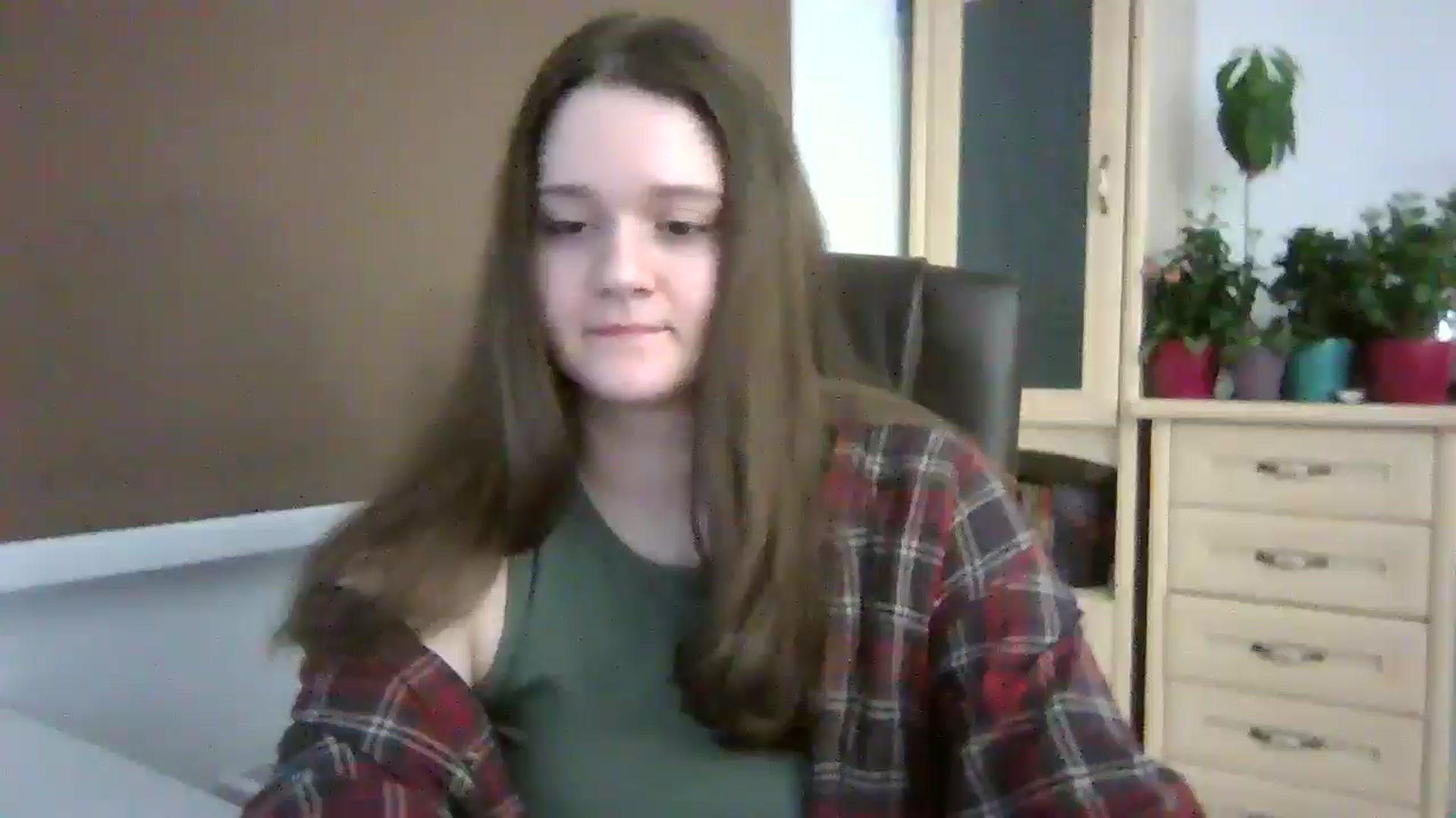 Gallery image thumbnail from KiraDelys's myfreecams stream on, 12/22/2025, 03:46 image 7 of 20