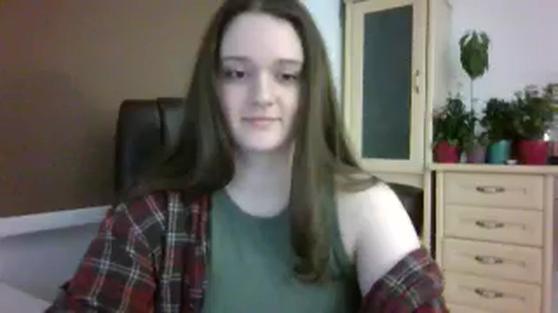 Gallery image thumbnail from KiraDelys's myfreecams stream on, 12/22/2025, 04:52 image 16 of 20
