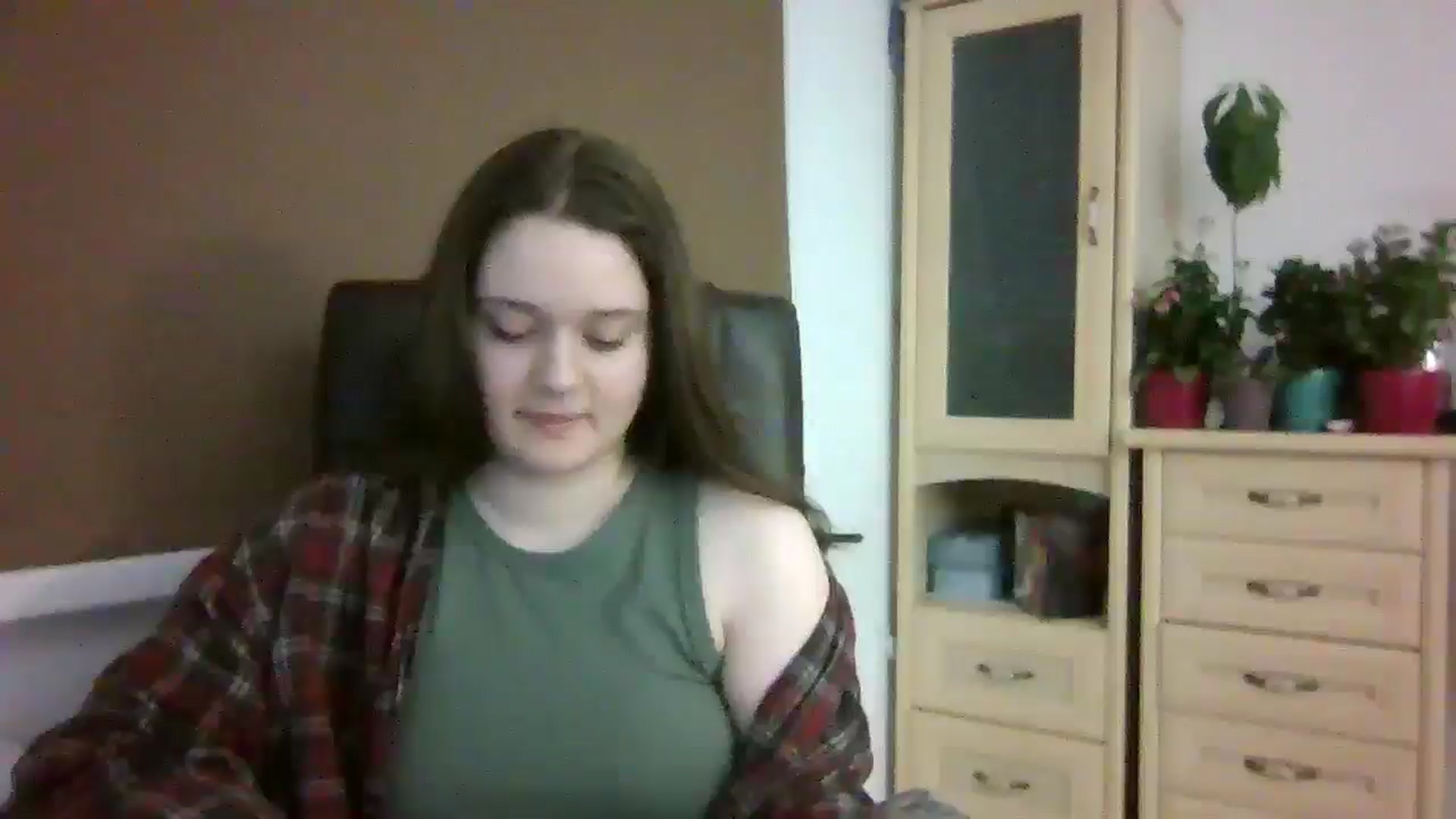 Gallery image thumbnail from KiraDelys's myfreecams stream on, 12/22/2025, 04:52 image 3 of 20
