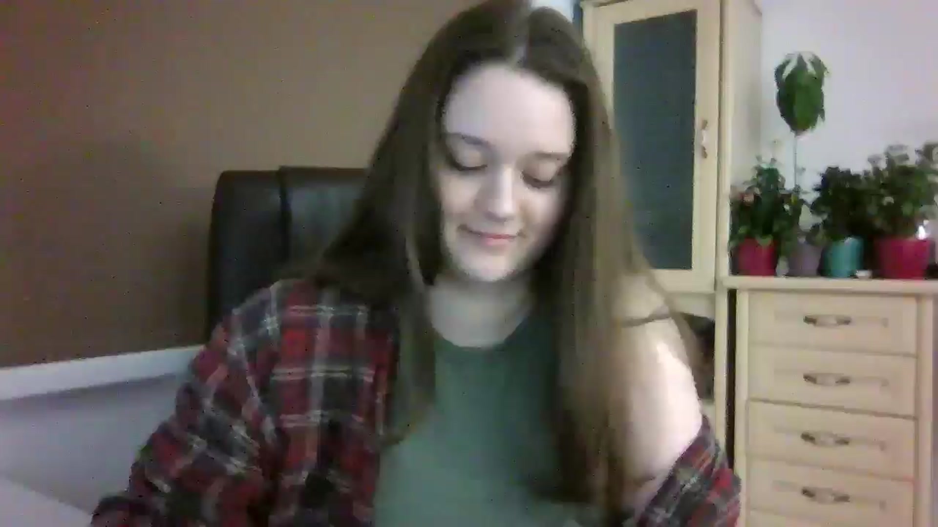Gallery image thumbnail from KiraDelys's myfreecams stream on, 12/22/2025, 04:52 image 8 of 20