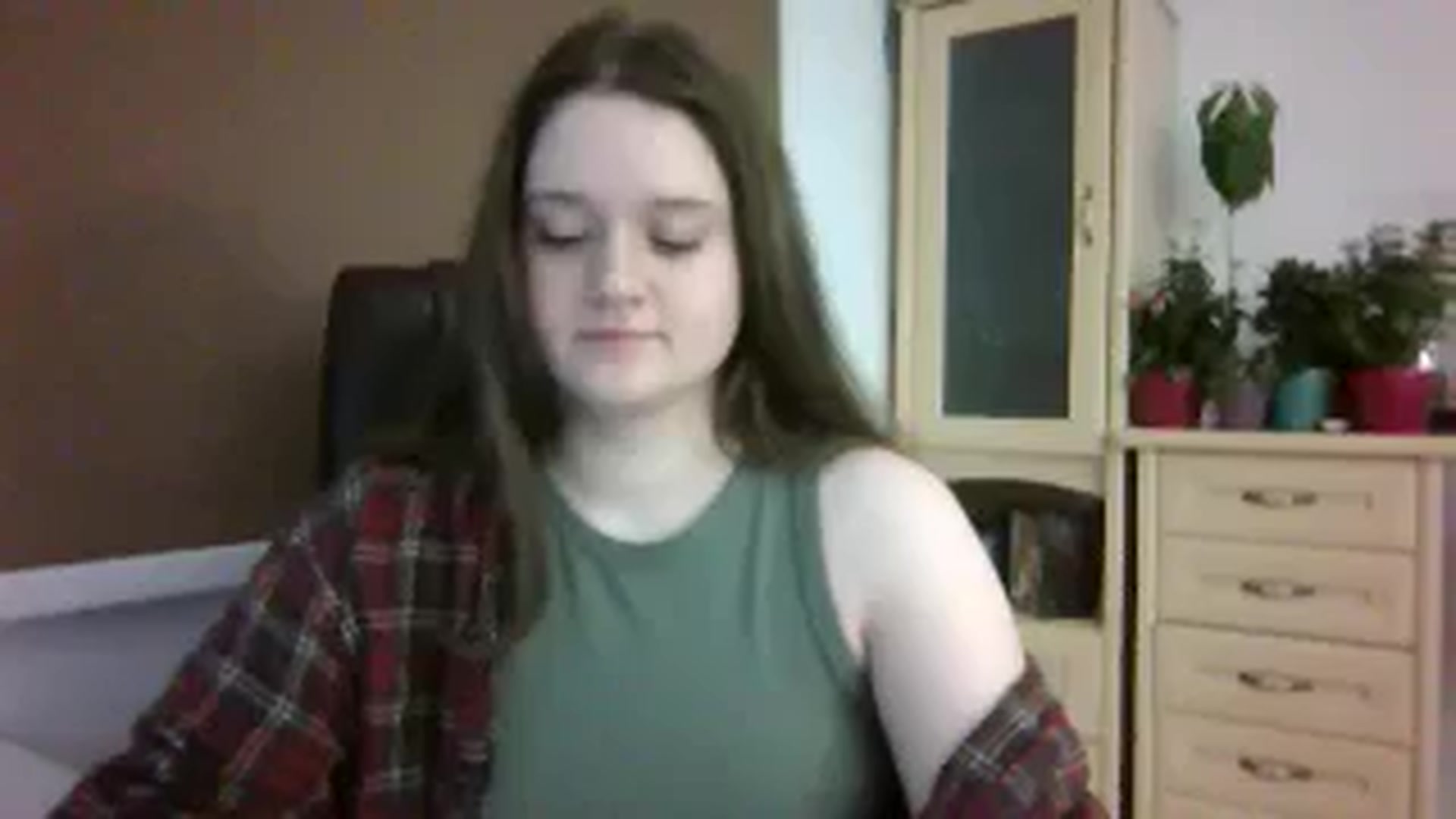 Gallery image thumbnail from KiraDelys's myfreecams stream on, 12/22/2025, 04:52 image 10 of 20