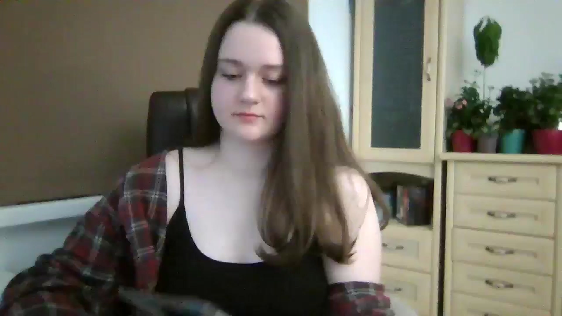 Gallery image thumbnail from KiraDelys's myfreecams stream on, 12/24/2025, 05:02 image 1 of 20