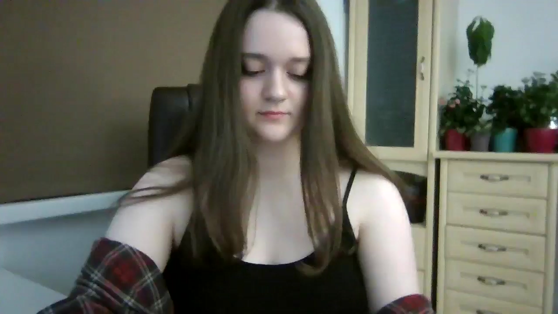 Gallery image thumbnail from KiraDelys's myfreecams stream on, 12/24/2025, 05:02 image 15 of 20