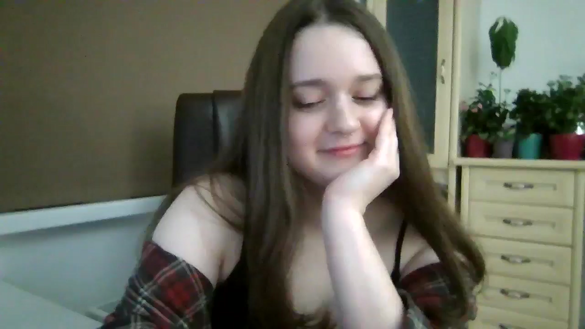 Gallery image thumbnail from KiraDelys's myfreecams stream on, 12/24/2025, 05:02 image 18 of 20