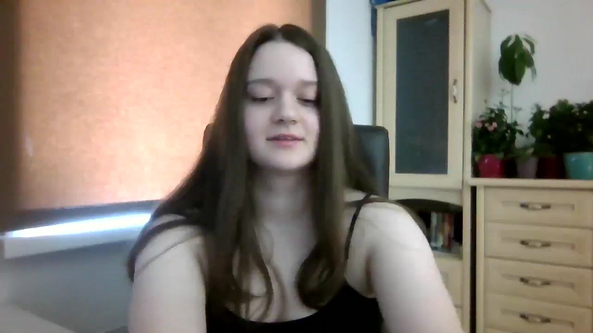 Gallery image thumbnail from KiraDelys's myfreecams stream on, 12/29/2025, 07:32 image 14 of 20