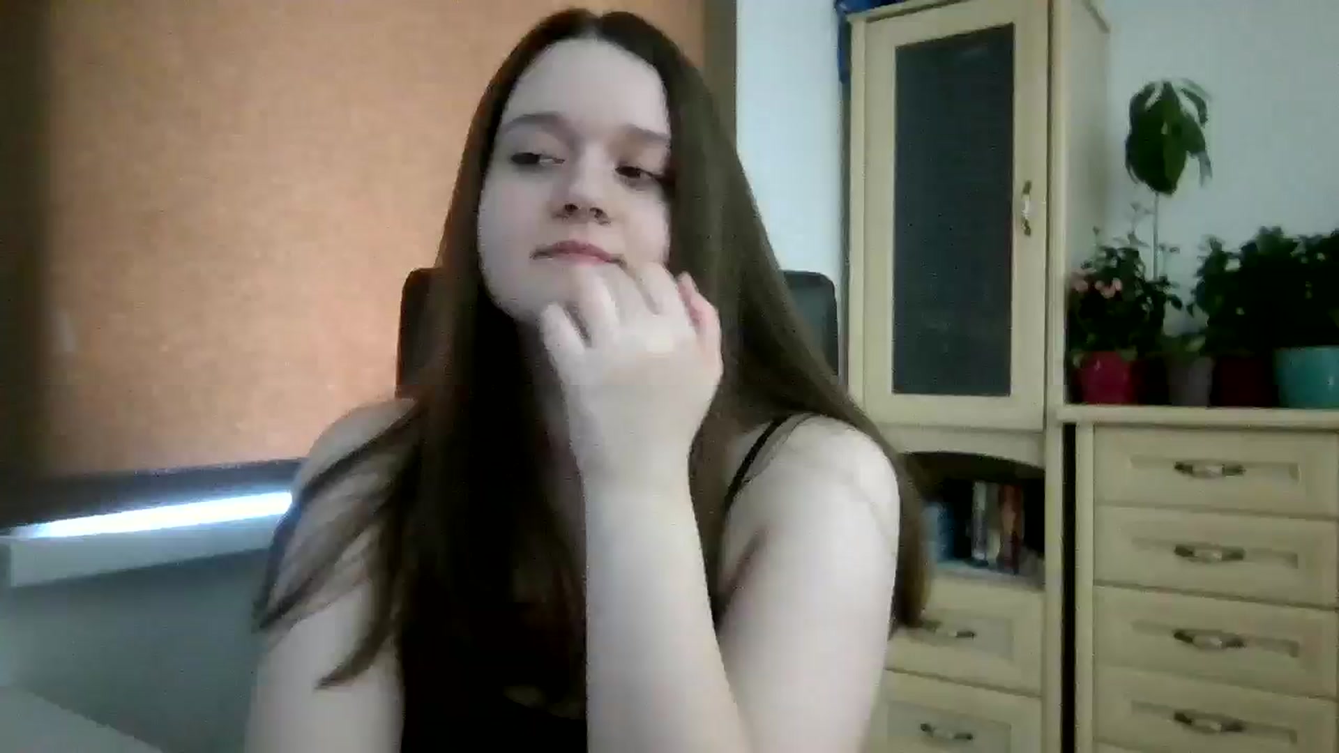 Gallery image thumbnail from KiraDelys's myfreecams stream on, 12/29/2025, 07:32 image 9 of 20