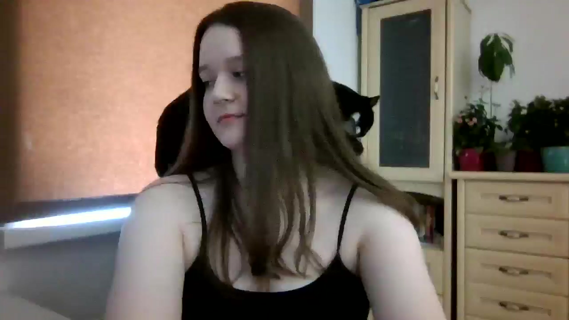 Gallery image thumbnail from KiraDelys's myfreecams stream on, 12/29/2025, 07:32 image 13 of 20