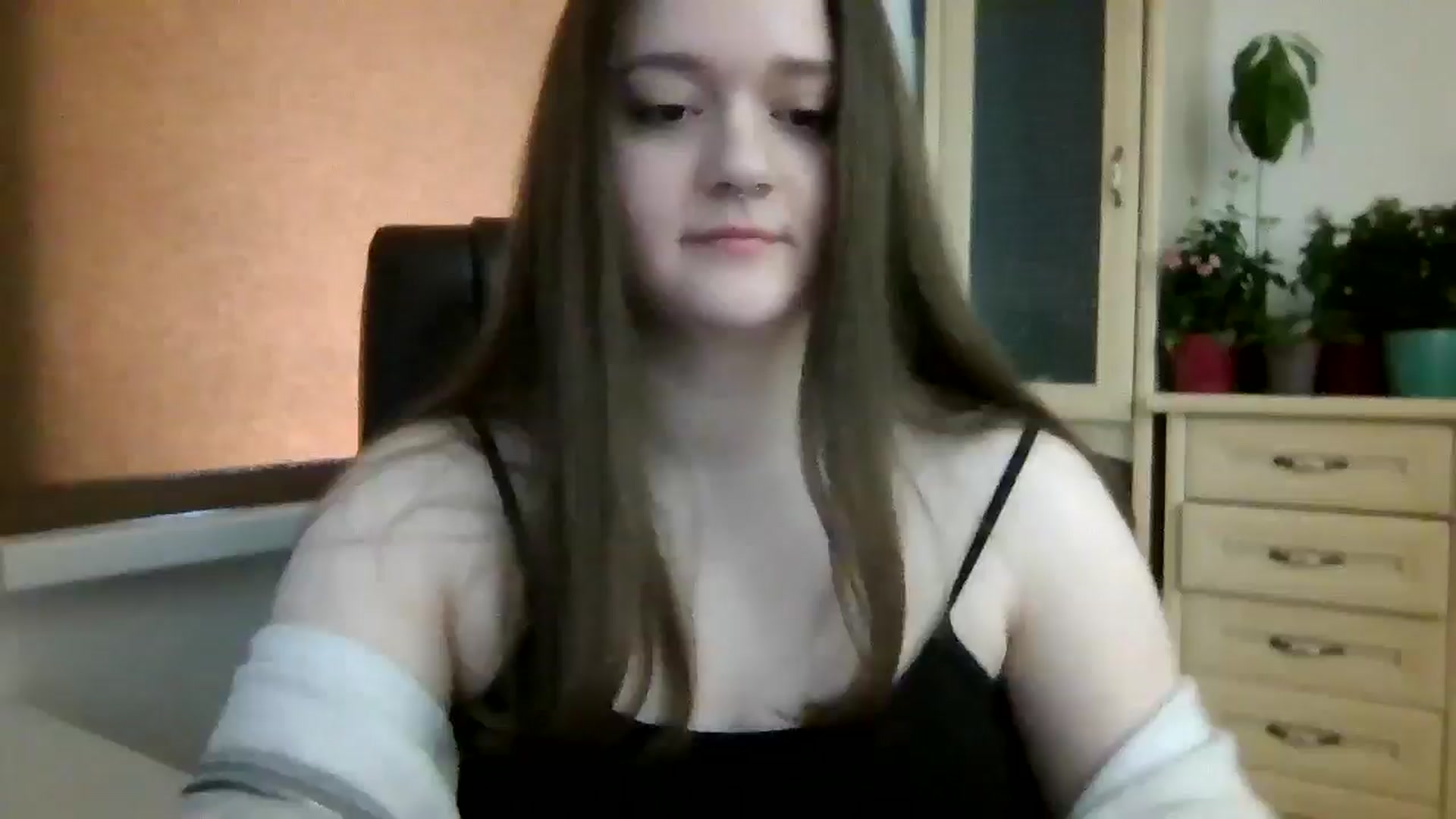 Gallery image thumbnail from KiraDelys's myfreecams stream on, 12/30/2025, 07:04 image 17 of 20