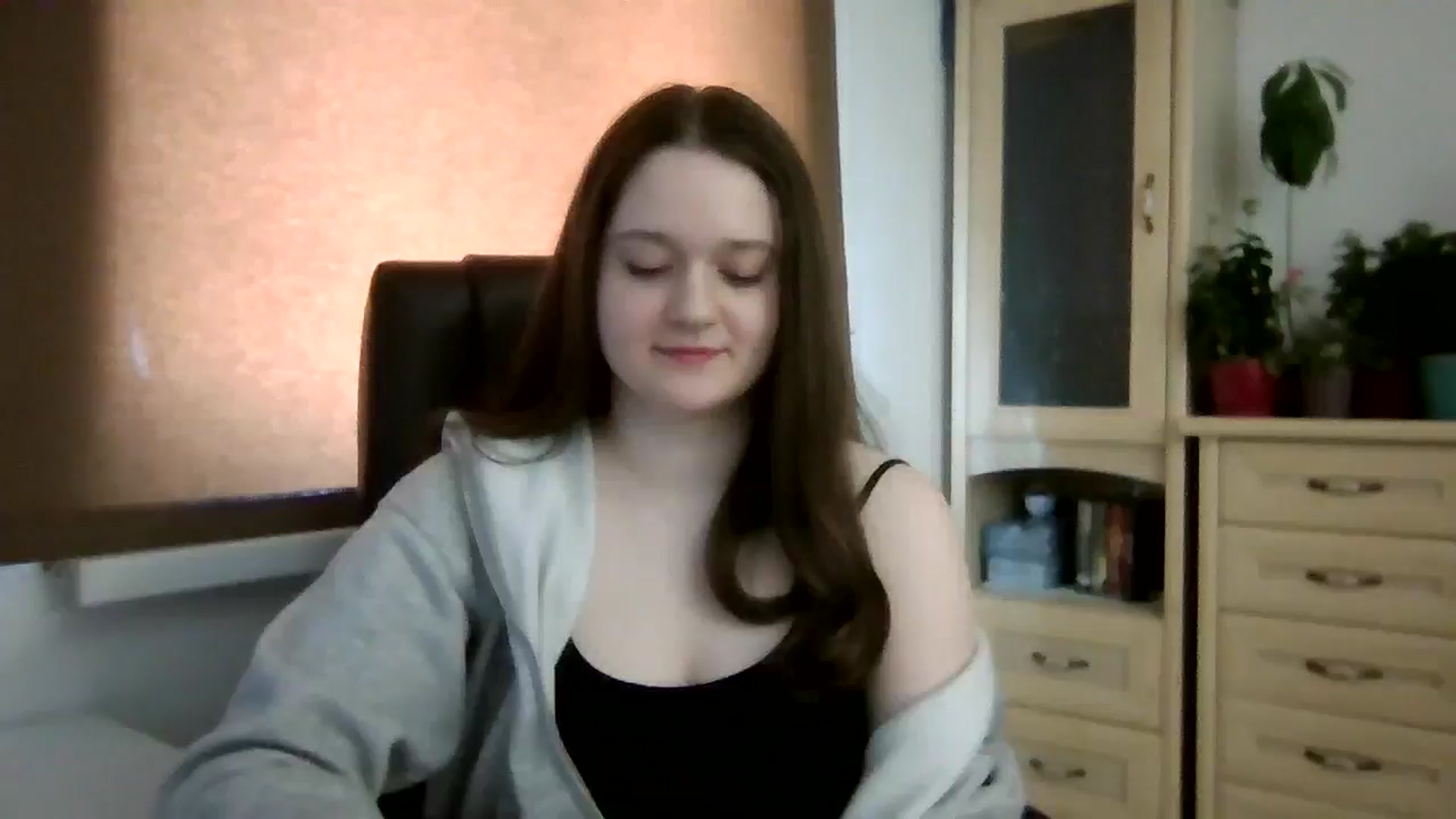 Gallery image thumbnail from KiraDelys's myfreecams stream on, 12/31/2025, 08:16 image 1 of 20