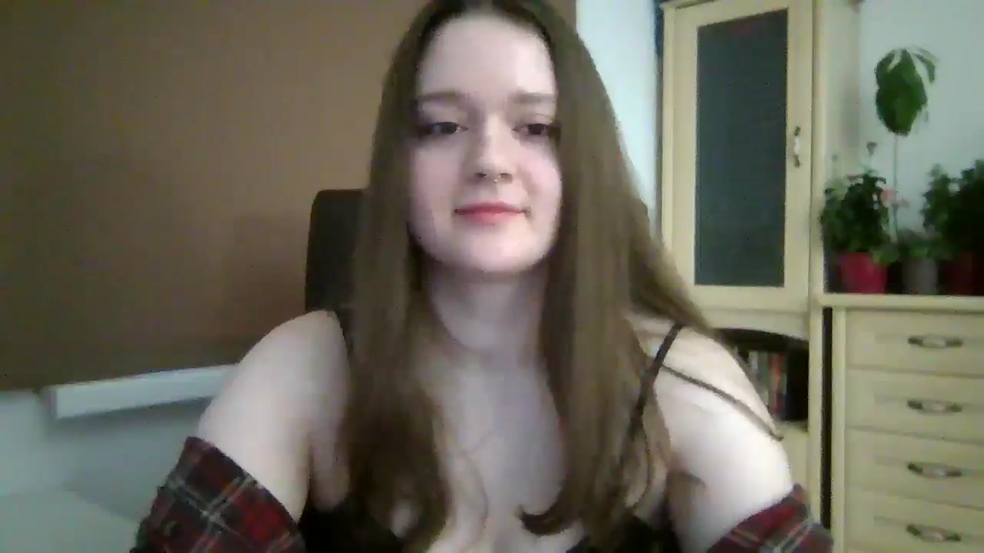Gallery image thumbnail from KiraDelys's myfreecams stream on, 01/02/2026, 05:33 image 18 of 20