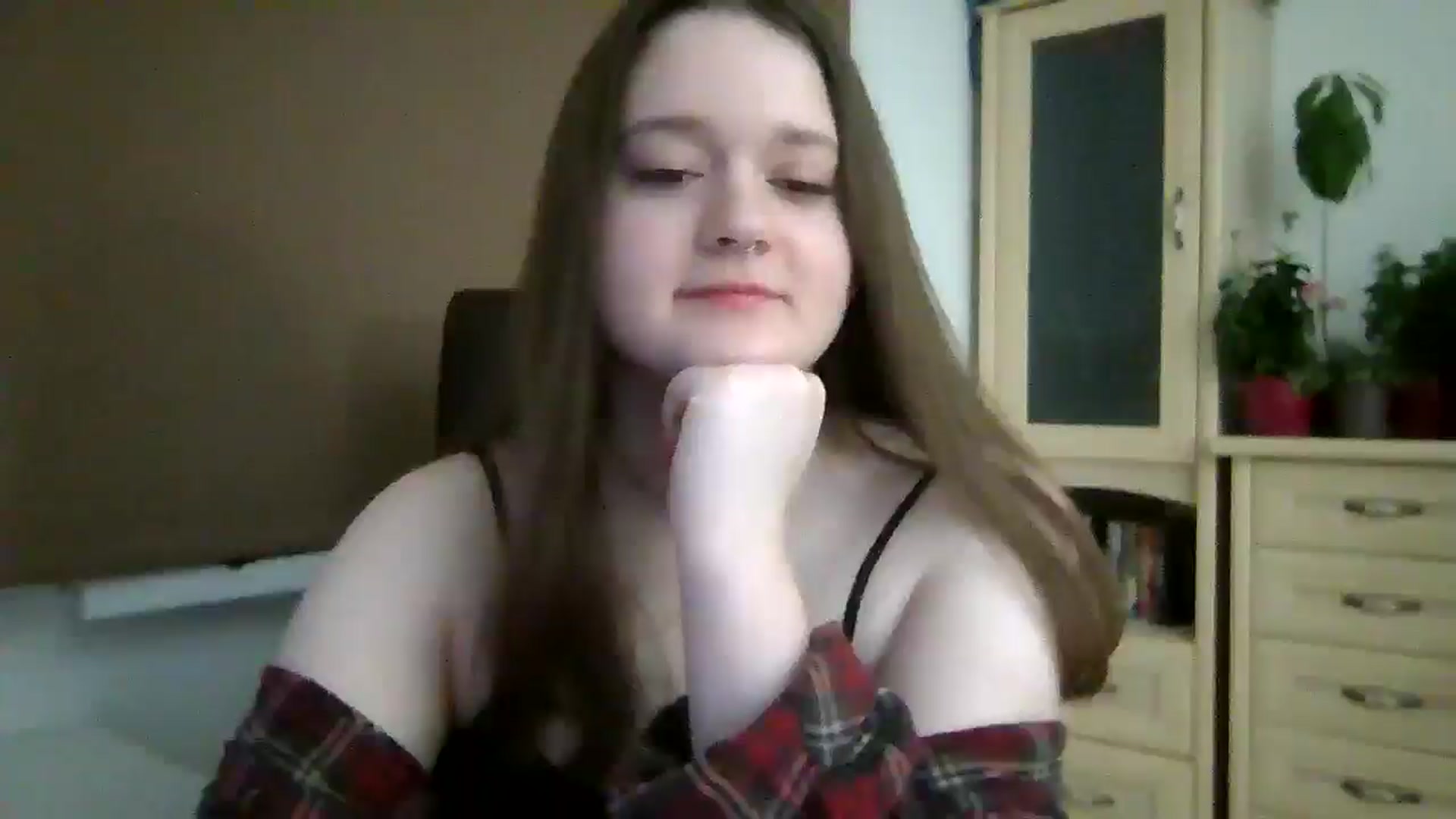 Gallery image thumbnail from KiraDelys's myfreecams stream on, 01/02/2026, 05:33 image 3 of 20