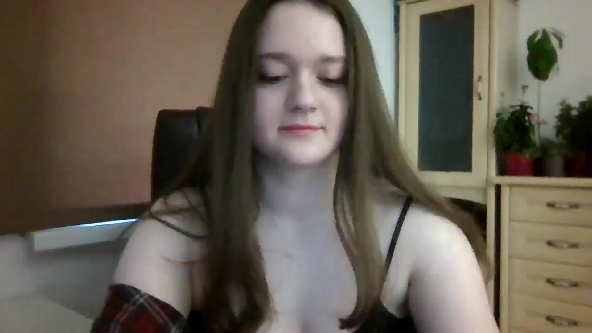 Gallery image thumbnail from KiraDelys's myfreecams stream on, 01/02/2026, 06:09 image 13 of 20