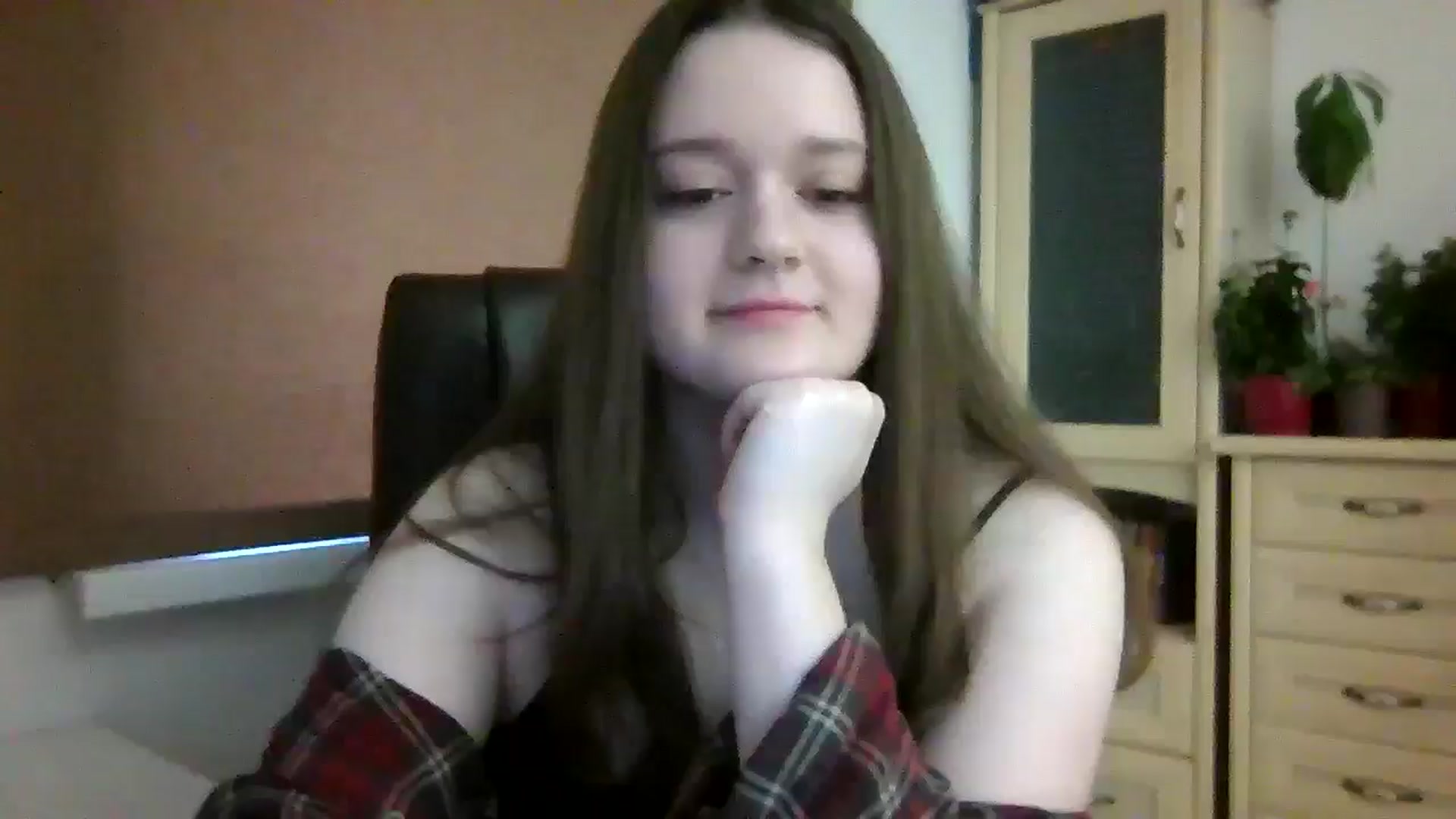 Gallery image thumbnail from KiraDelys's myfreecams stream on, 01/02/2026, 06:09 image 16 of 20