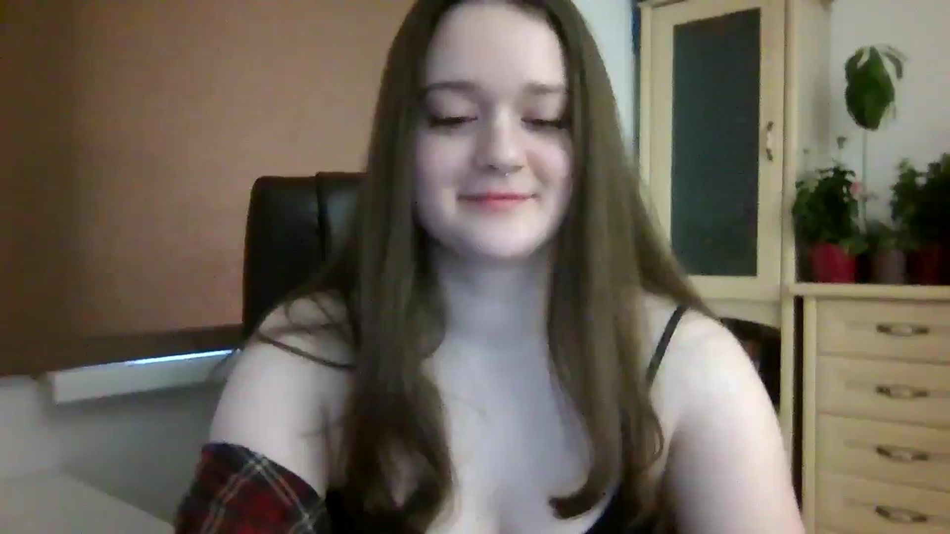 Gallery image thumbnail from KiraDelys's myfreecams stream on, 01/02/2026, 06:09 image 14 of 20