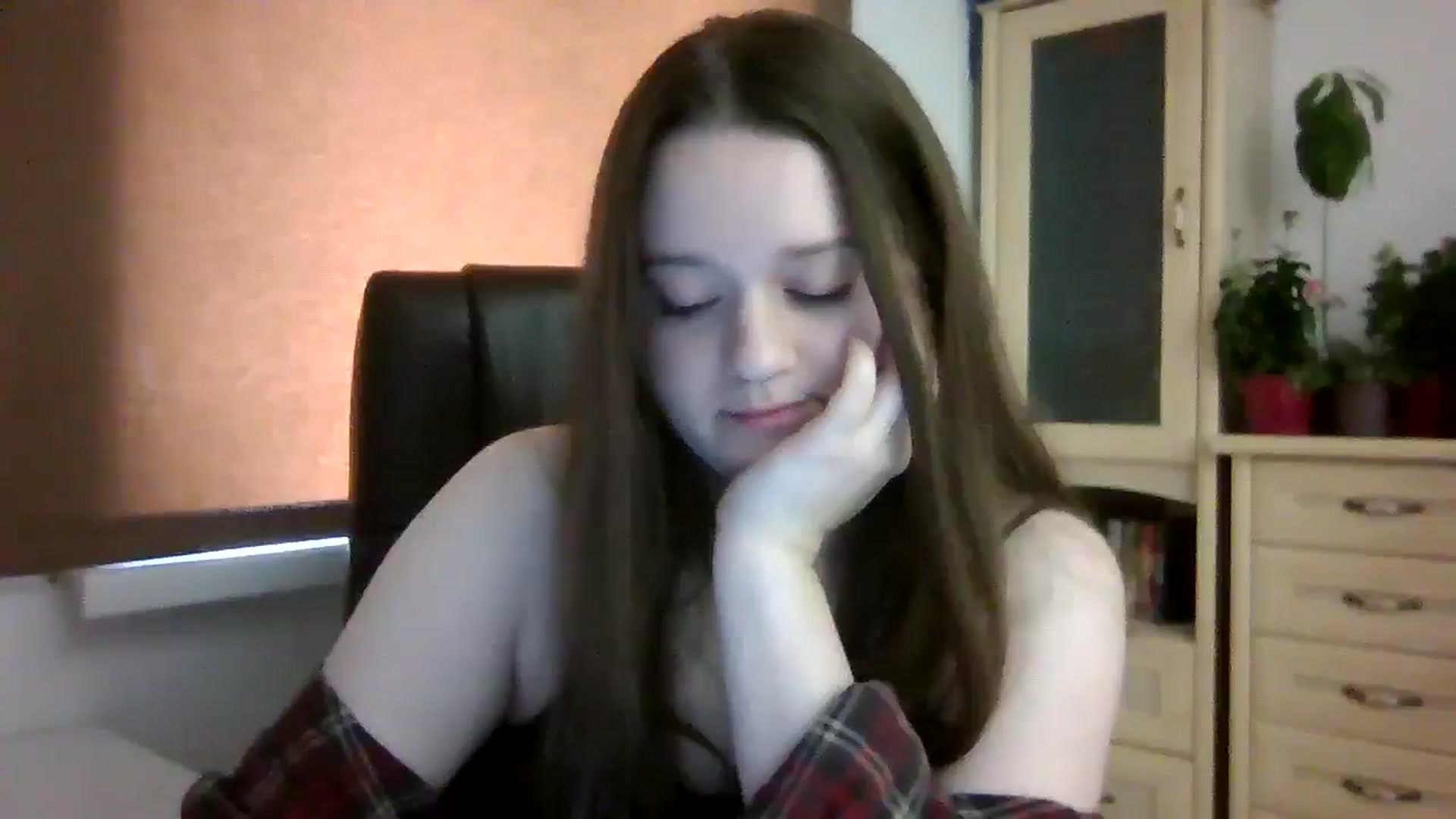 Gallery image thumbnail from KiraDelys's myfreecams stream on, 01/02/2026, 06:51 image 13 of 20