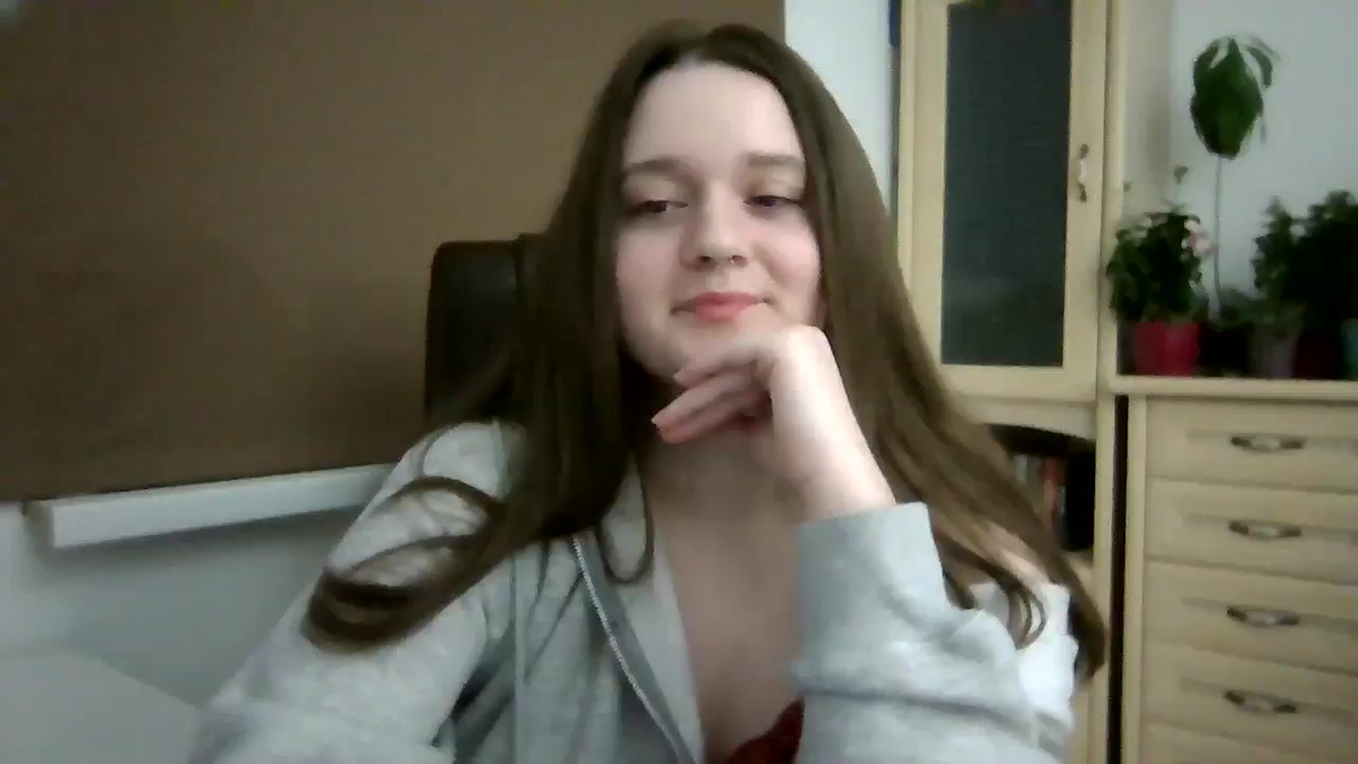 Gallery image thumbnail from KiraDelys's myfreecams stream on, 01/05/2026, 05:01 image 14 of 20