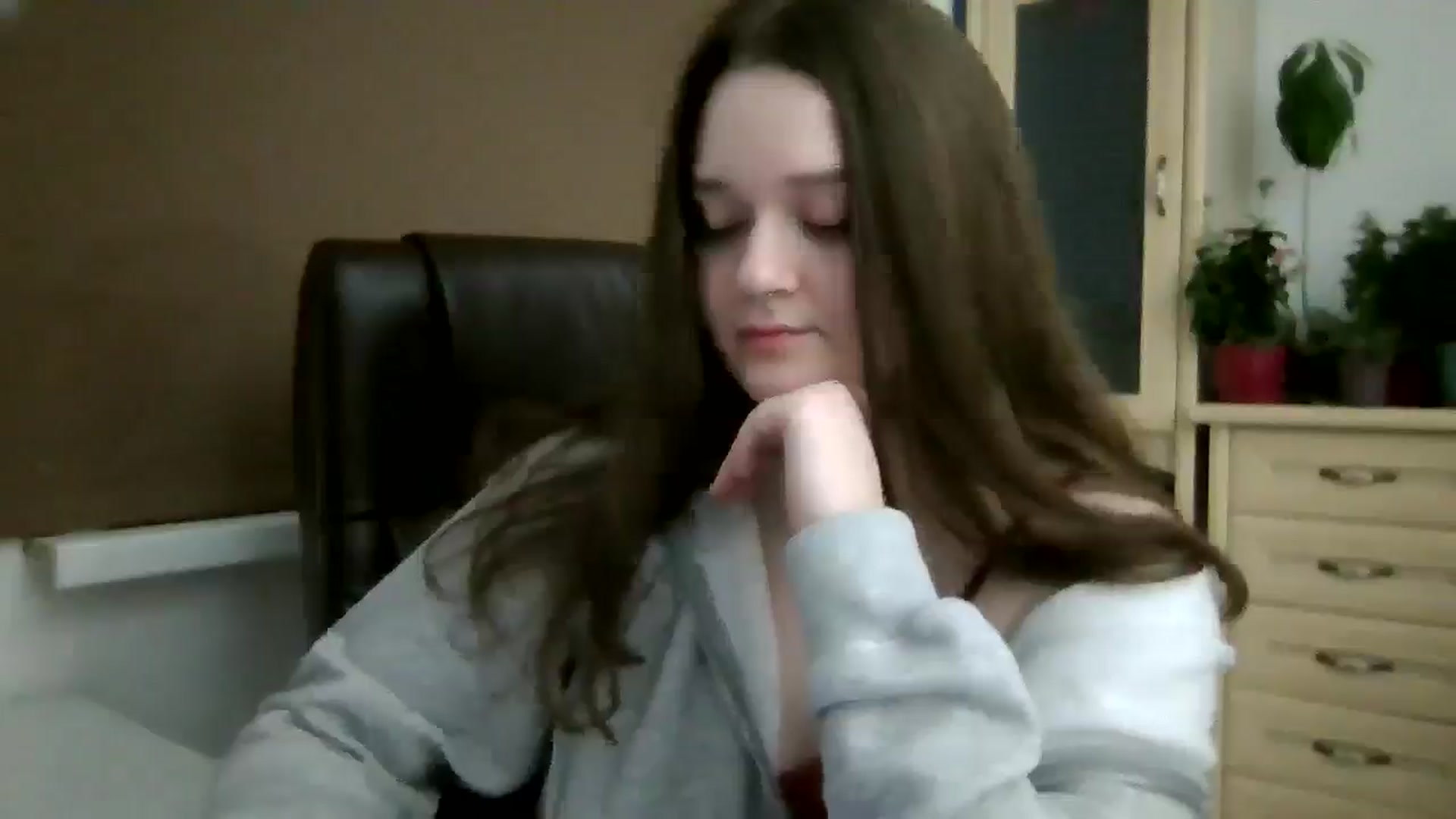 Gallery image thumbnail from KiraDelys's myfreecams stream on, 01/05/2026, 05:01 image 3 of 20