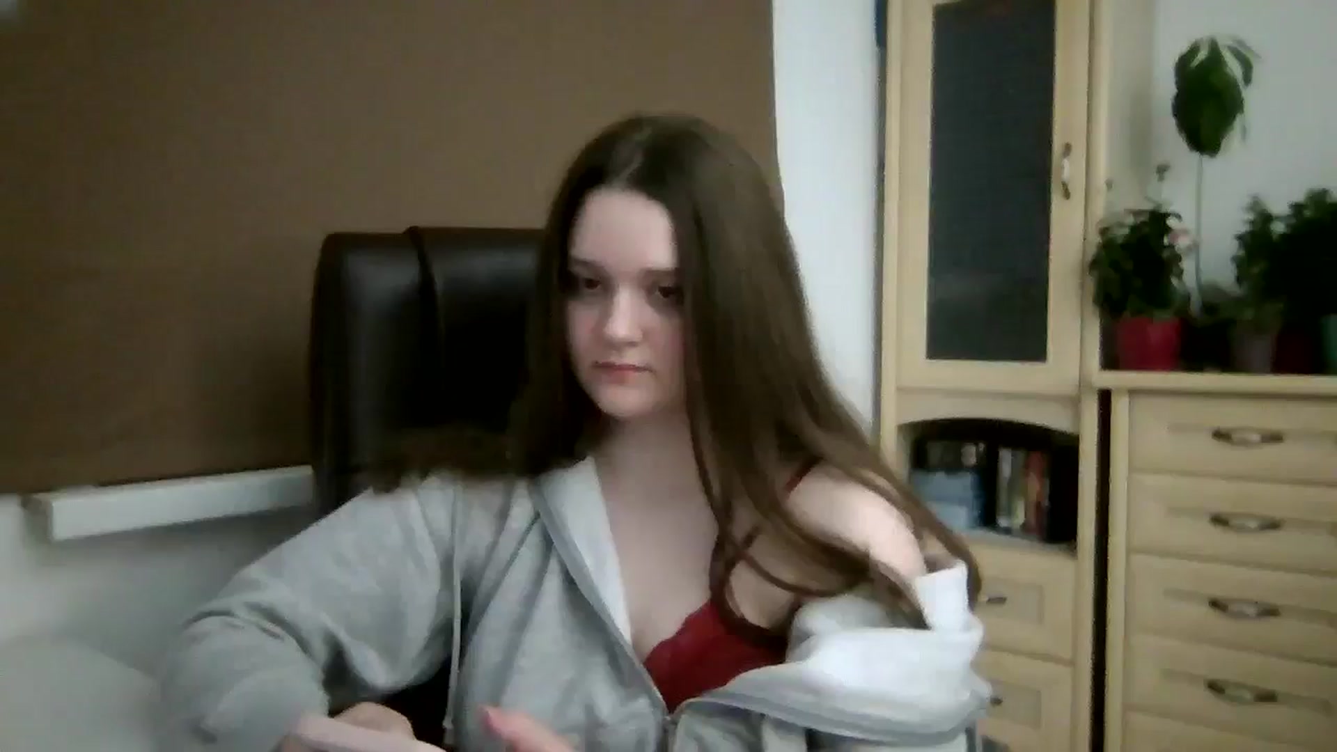 Gallery image thumbnail from KiraDelys's myfreecams stream on, 01/05/2026, 05:01 image 5 of 20