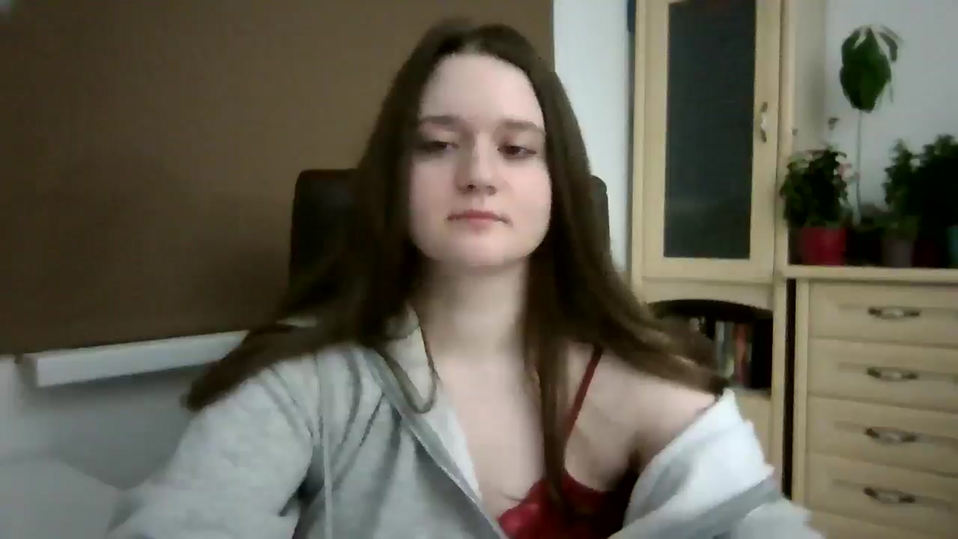 Gallery image thumbnail from KiraDelys's myfreecams stream on, 01/05/2026, 05:01 image 18 of 20
