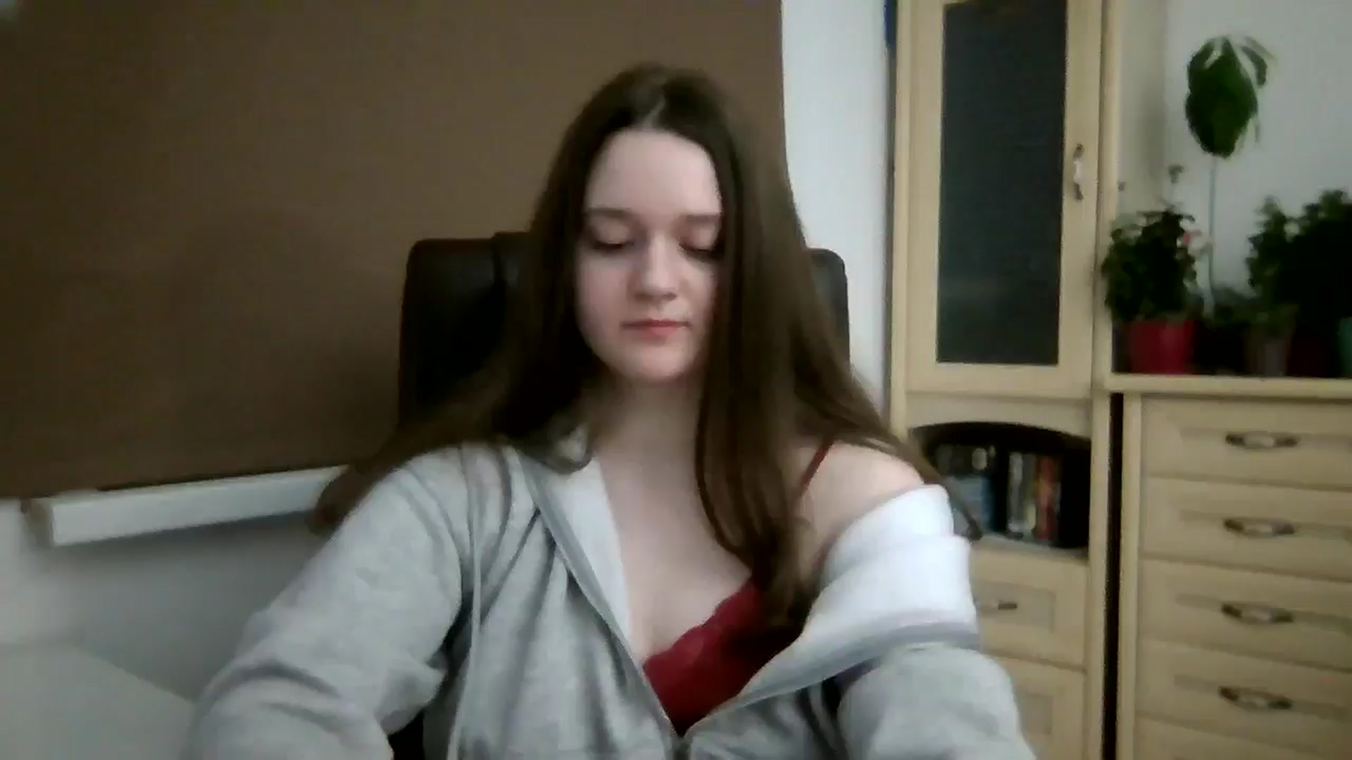 Gallery image thumbnail from KiraDelys's myfreecams stream on, 01/05/2026, 05:01 image 7 of 20