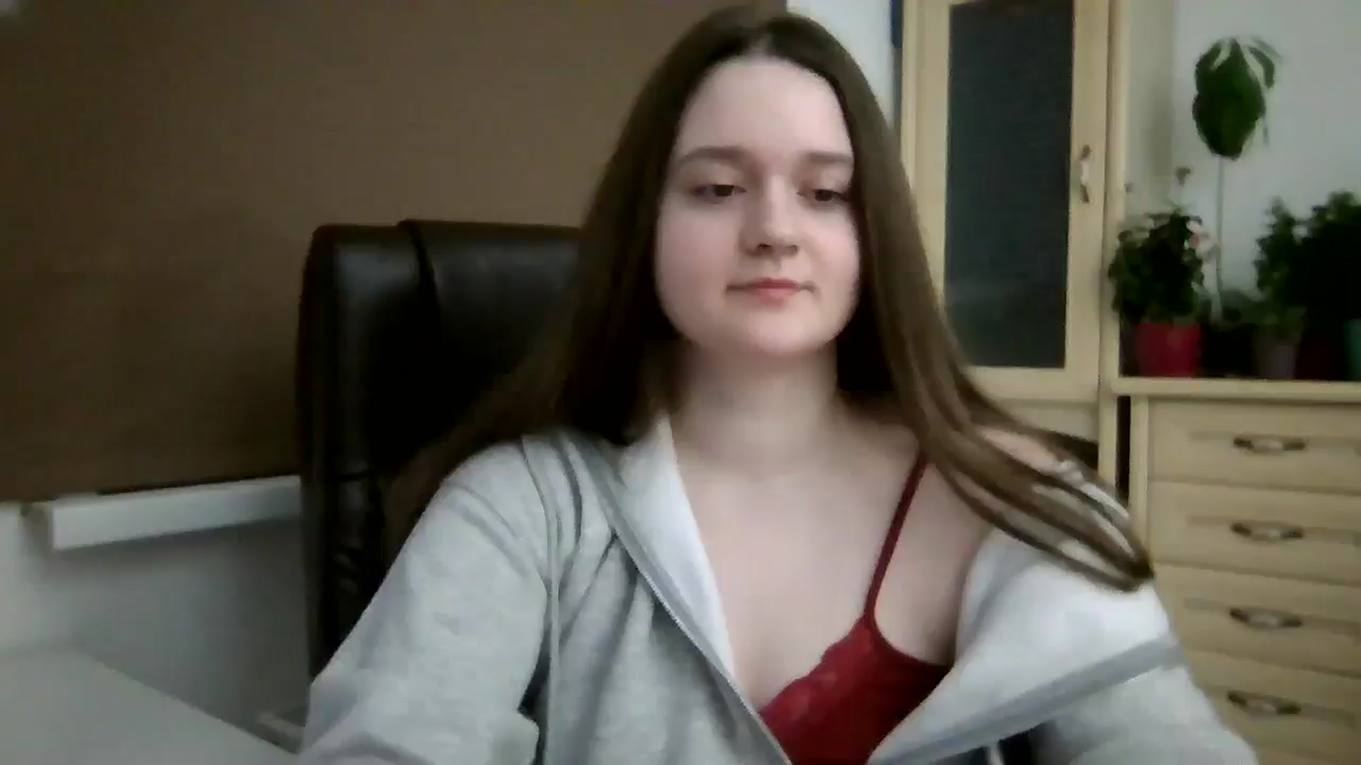 Gallery image thumbnail from KiraDelys's myfreecams stream on, 01/05/2026, 05:01 image 1 of 20