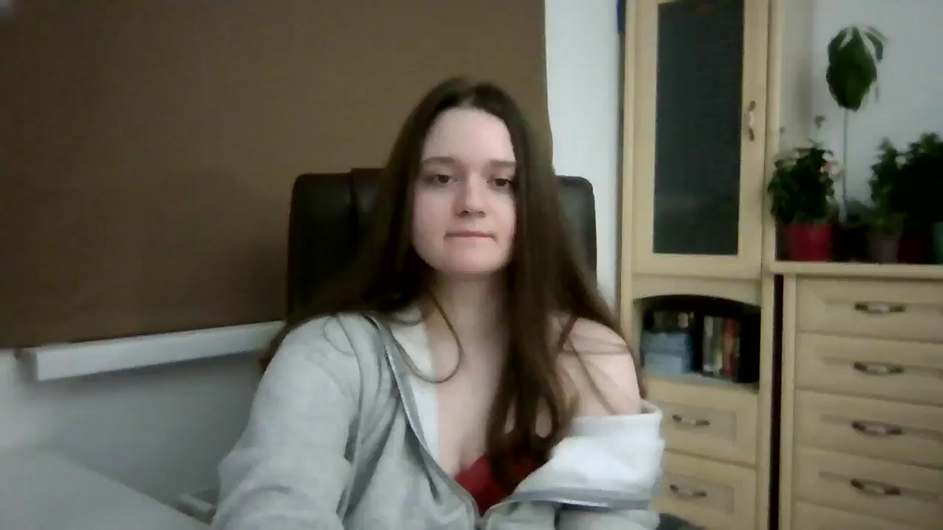 Gallery image thumbnail from KiraDelys's myfreecams stream on, 01/05/2026, 05:01 image 19 of 20