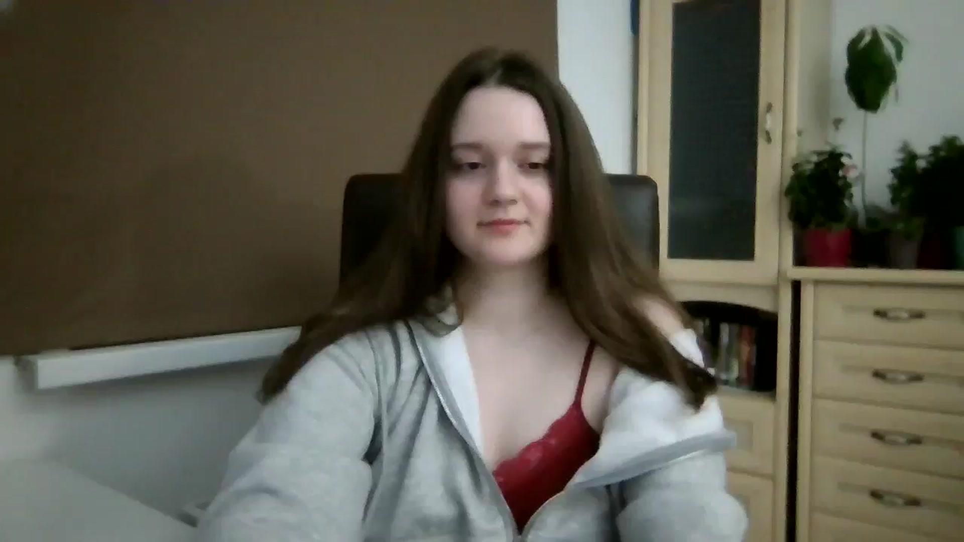 Gallery image thumbnail from KiraDelys's myfreecams stream on, 01/05/2026, 05:01 image 6 of 20