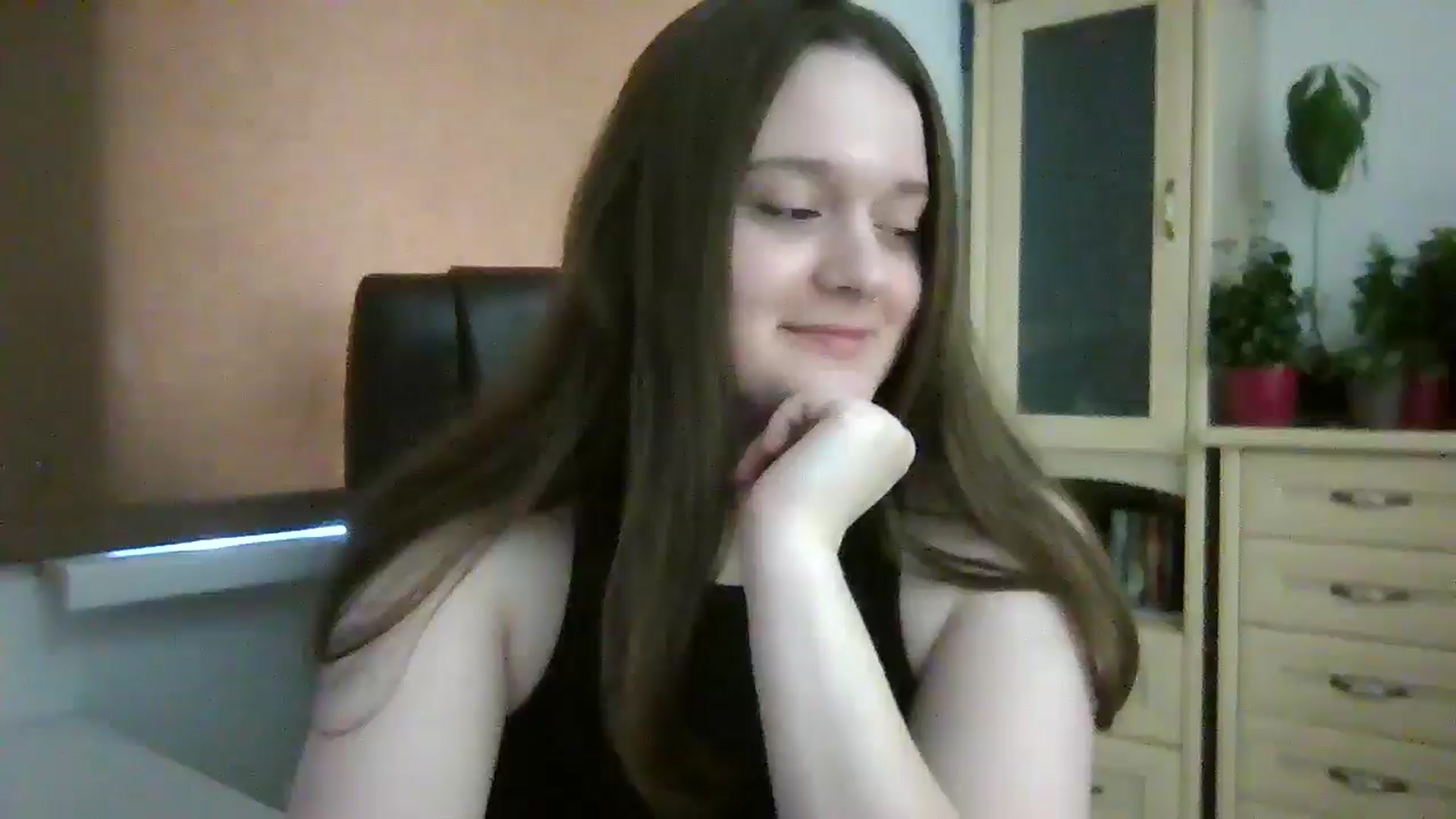 Gallery image thumbnail from KiraDelys's myfreecams stream on, 01/06/2026, 06:56 image 8 of 20