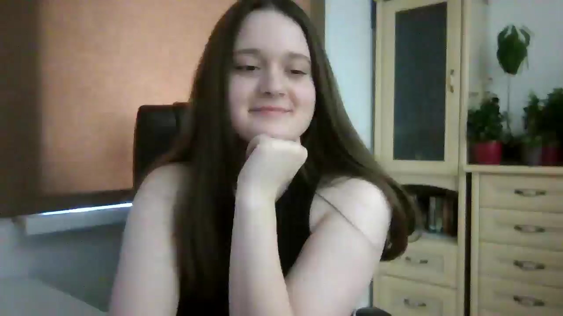 Gallery image thumbnail from KiraDelys's myfreecams stream on, 01/06/2026, 06:56 image 11 of 20